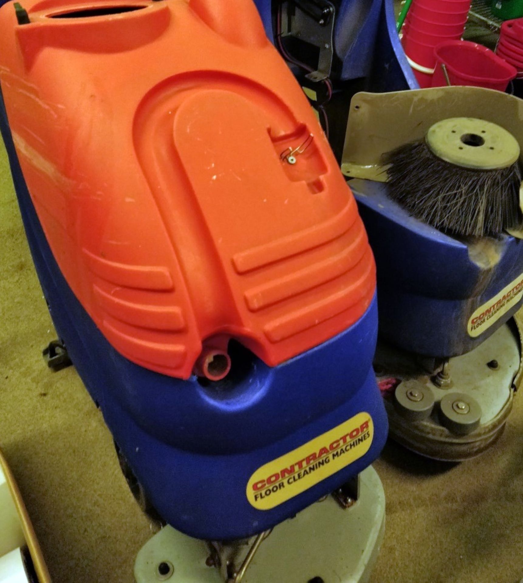 HUGE JOB LOT Approx 17 x Various FLOOR CLEANING MACHINES - Includes Ride Ons, Floor Scrubbers, - Image 16 of 34