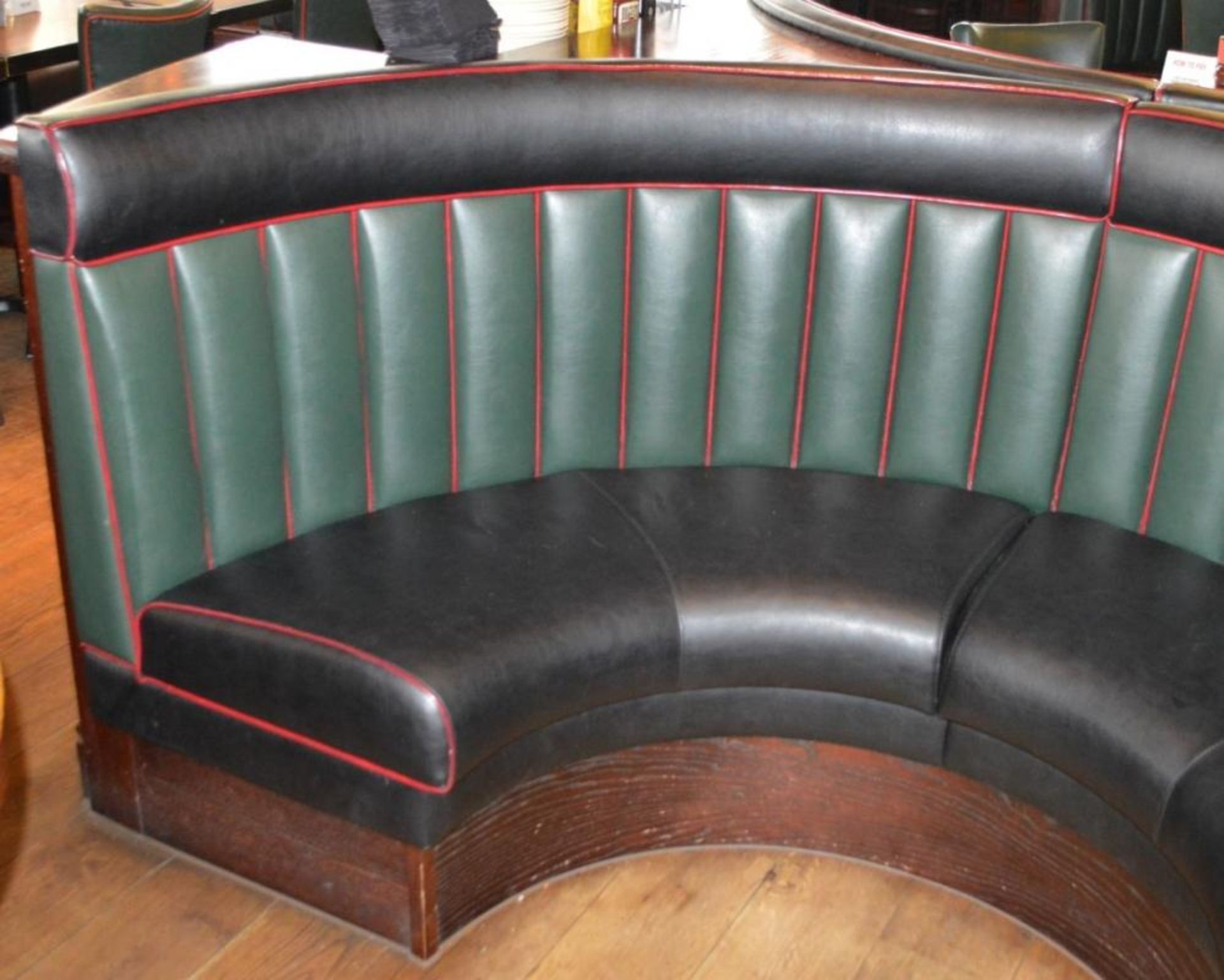 1 x Contemporary Half Circle Seating Booth - Features a Leather Upholstery in Green and Black, - Image 4 of 5
