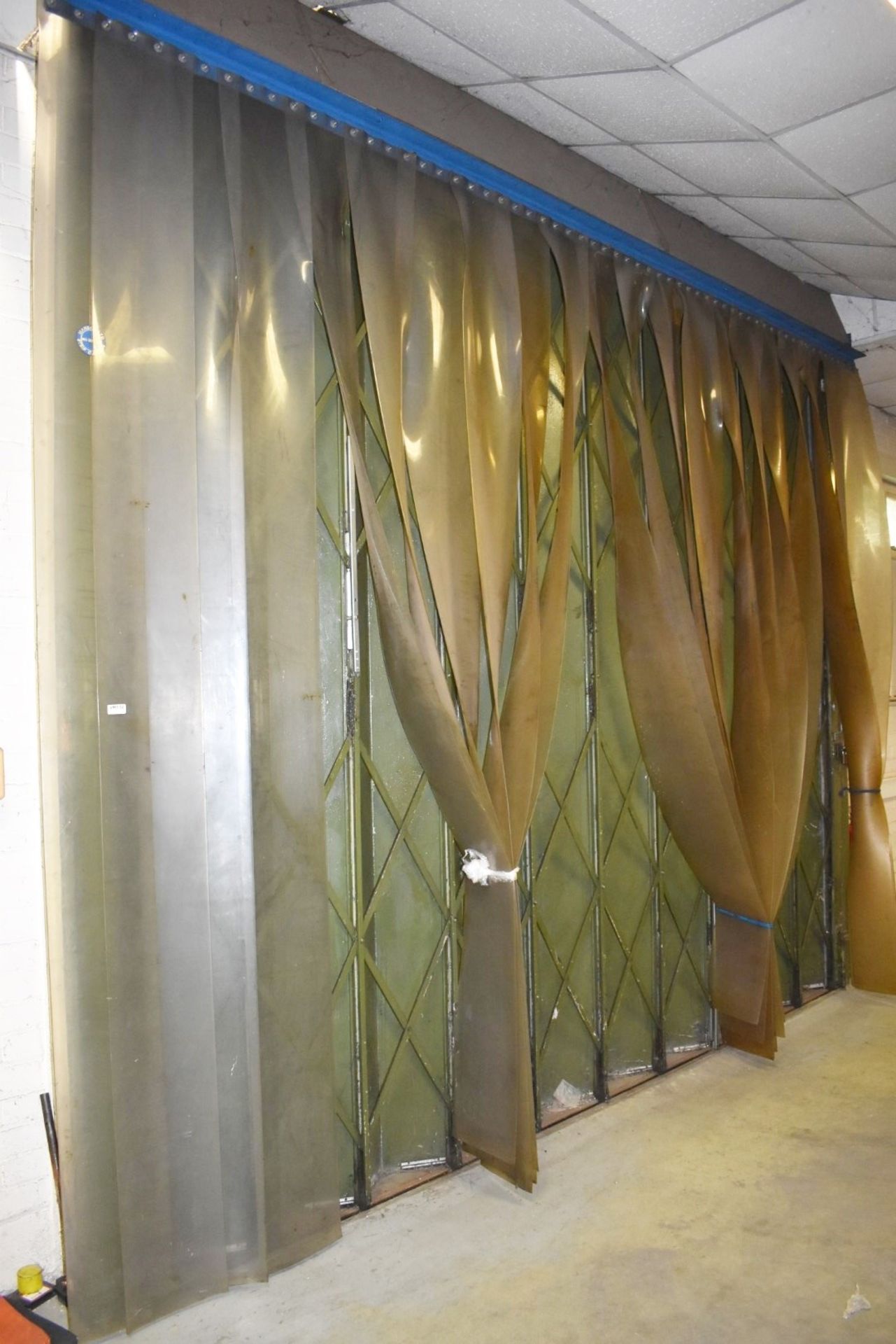 1 x Warehouse Shutter PVC Strip Curtain With Overhead Bracket - Approx Drop 330cms - Ref VM132