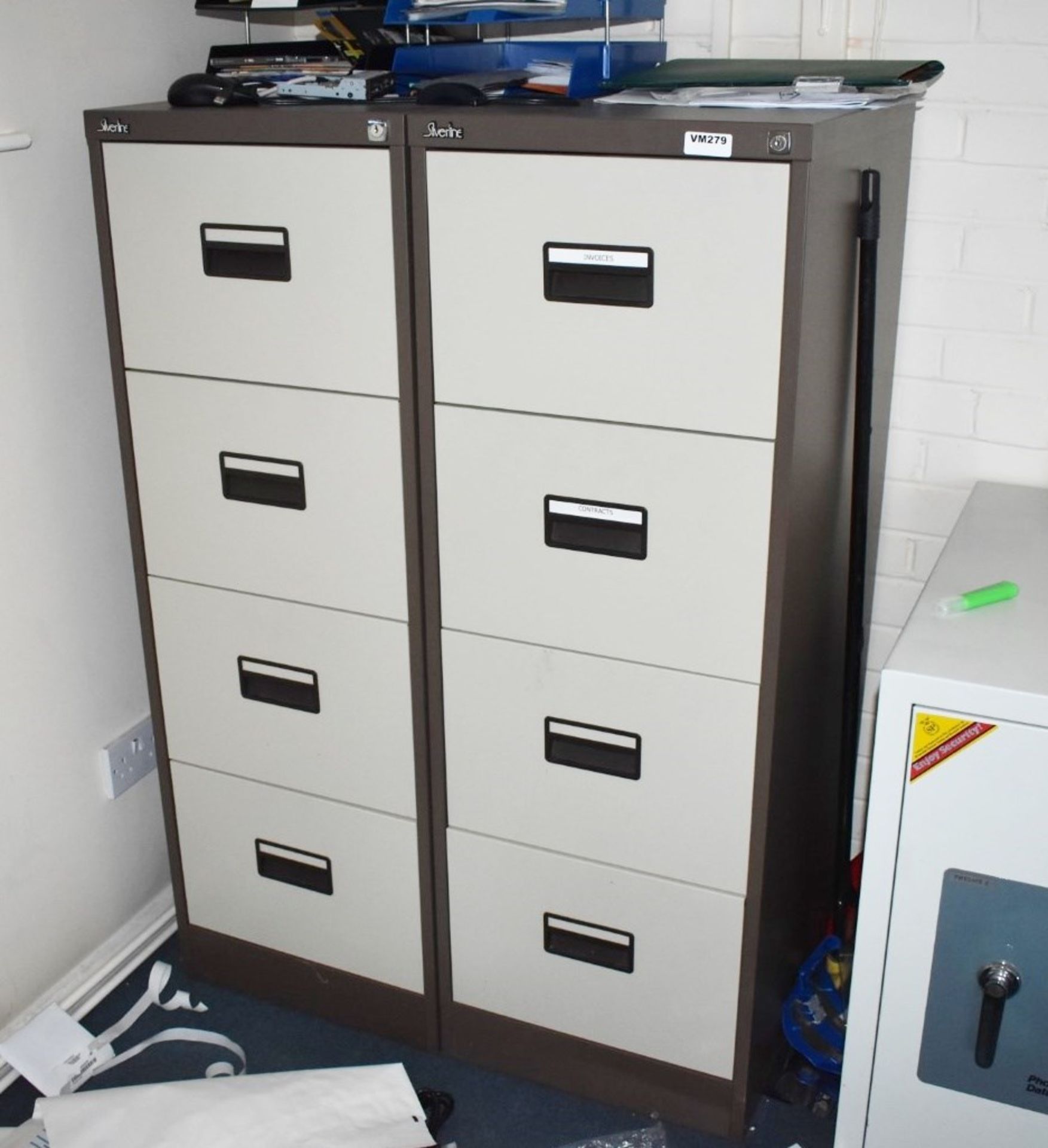 1 x Assorted Collection of Office Furniture to Include Office Desk With Integral Drawers, Swivel - Image 5 of 5