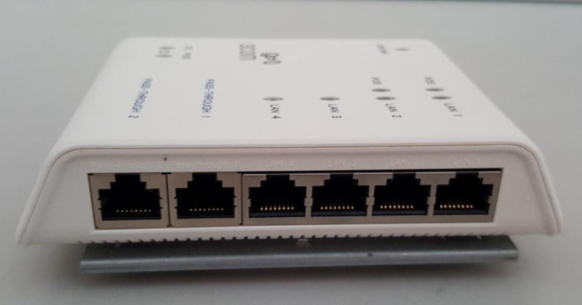 1 x 3Com - IntelliJack Gigabit Switch NJ1000 - Ref RC106 - CL011 - Location: Altrincham WA14 <br