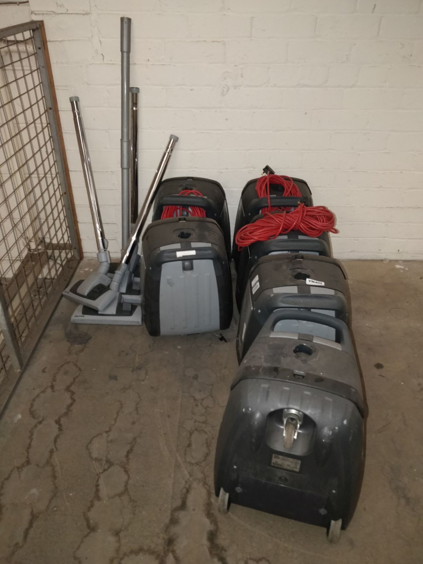 6 x NILFISK HDS2000 Commercial Vacuum Cleaners - Ref: VM402/Upstairs B2 - CL409 - Location: