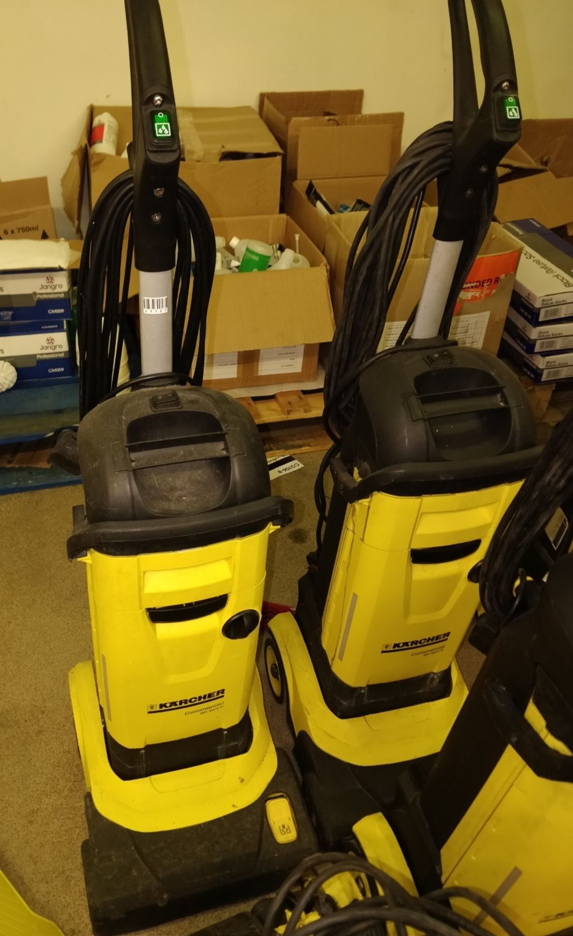 1 x Karcher BR 30/4 C Scrubber Dryer - Mains Powered - Approx RRP £900 - Ref B2 CL409 - Location: - Image 3 of 6