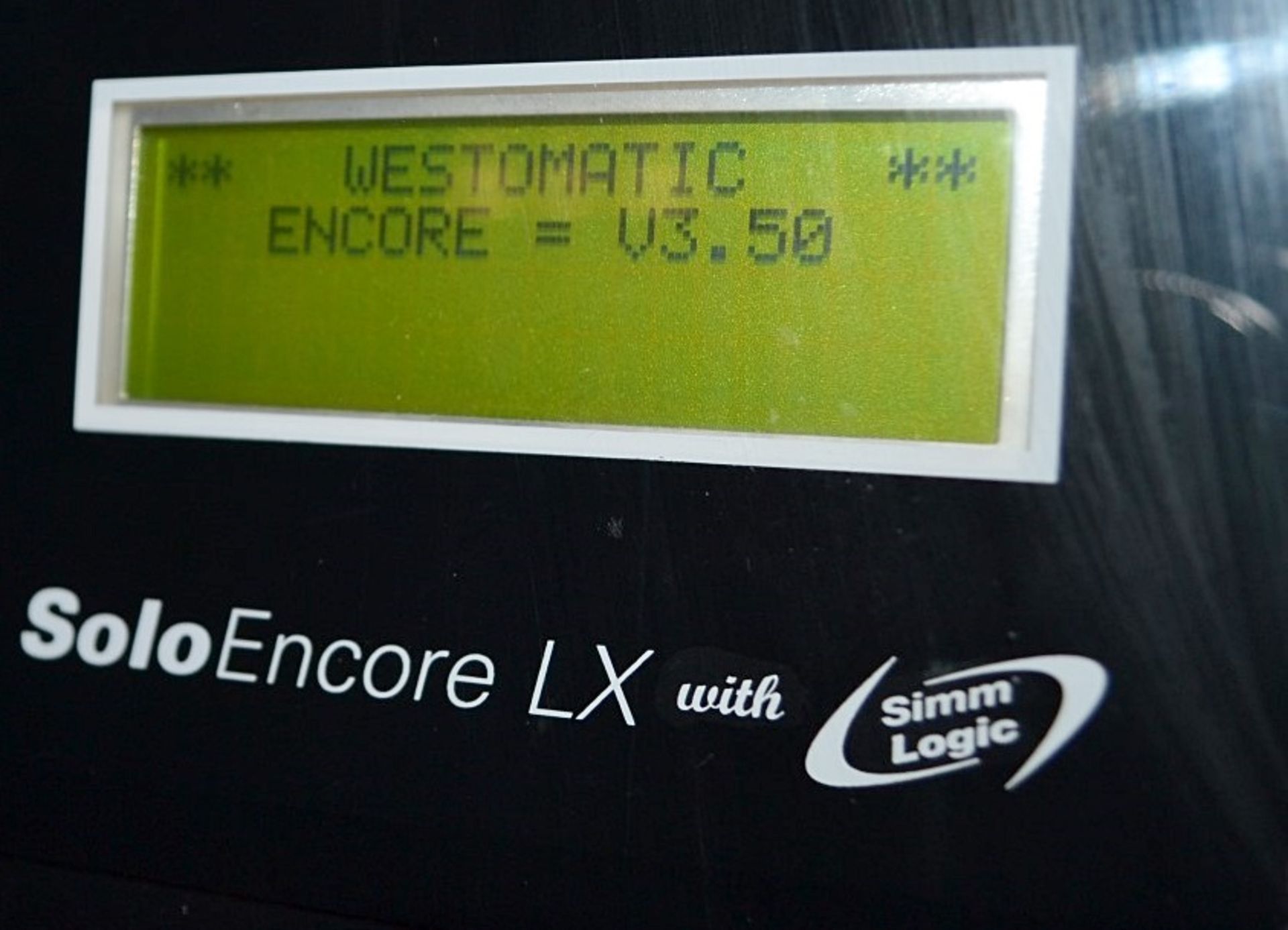 1 x Westomatic Solo Encore LX Hot Drink Vending Machine With Sim Logic - Ref: M390 - Image 2 of 5