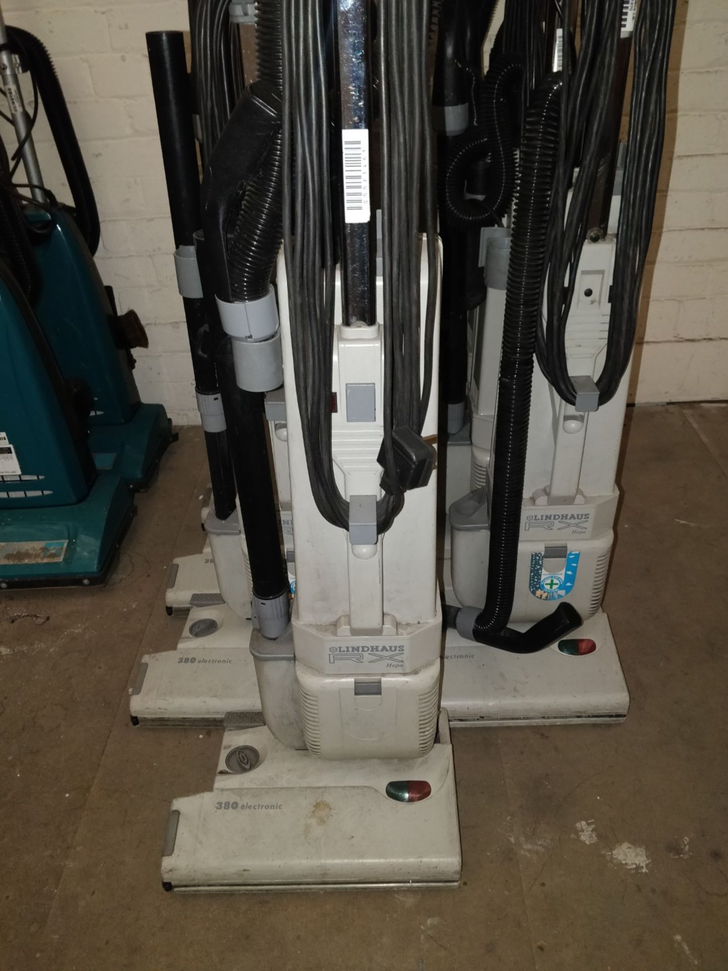 9 x Lindhaus 380 Electronic Commercial Vacuum Cleaners - Ref: VM411/Upstairs B2 - CL409 - - Image 2 of 5