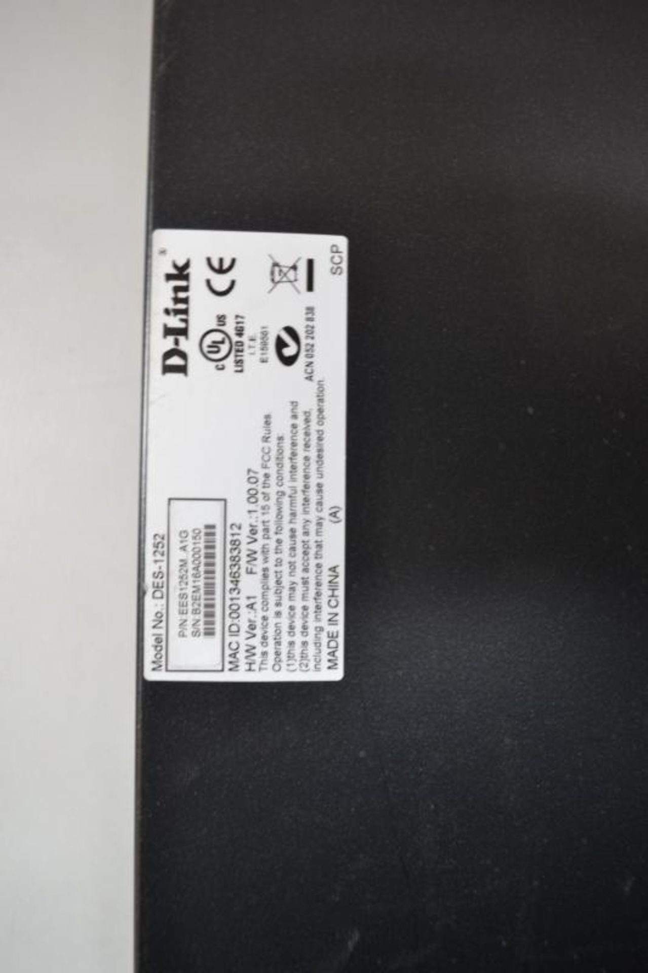 2 x Smart Switches - D-Link DES1252 48 Port & Netgear ProSafe FS750T 48 Port - Ref HK217 - CL394 - L - Image 2 of 3