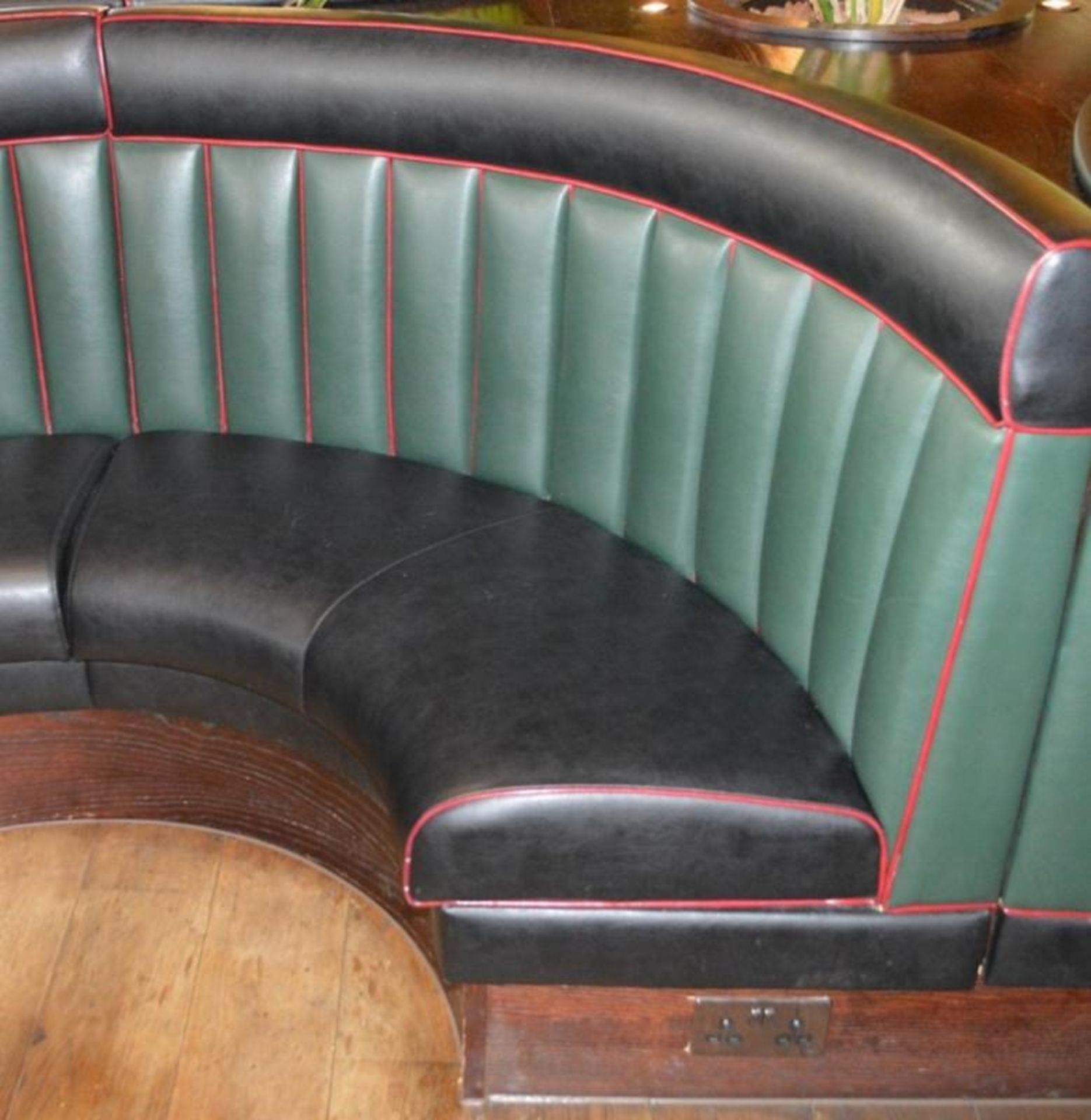 1 x Contemporary Half Circle Seating Booth - Features a Leather Upholstery in Green and Black, - Image 4 of 5