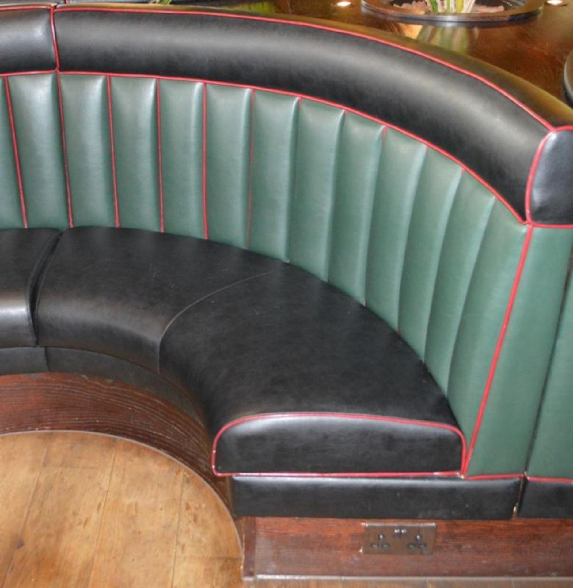 1 x Contemporary Half Circle Seating Booth - Features a Leather Upholstery in Green and Black, - Image 2 of 5