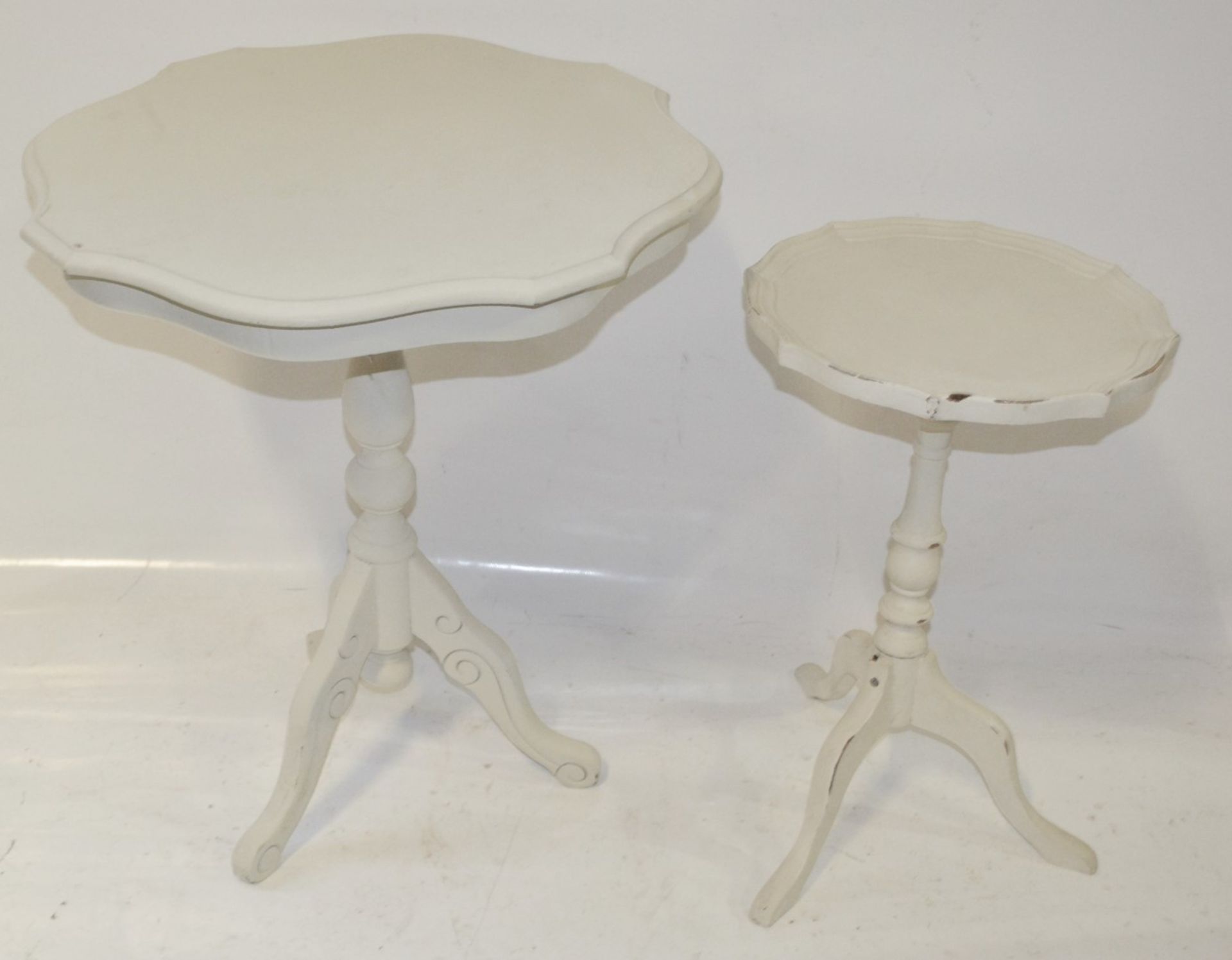 2 x Small Occasional Tables / Plant Stands - Used, In Good Overall Condition - CL327 - Location: