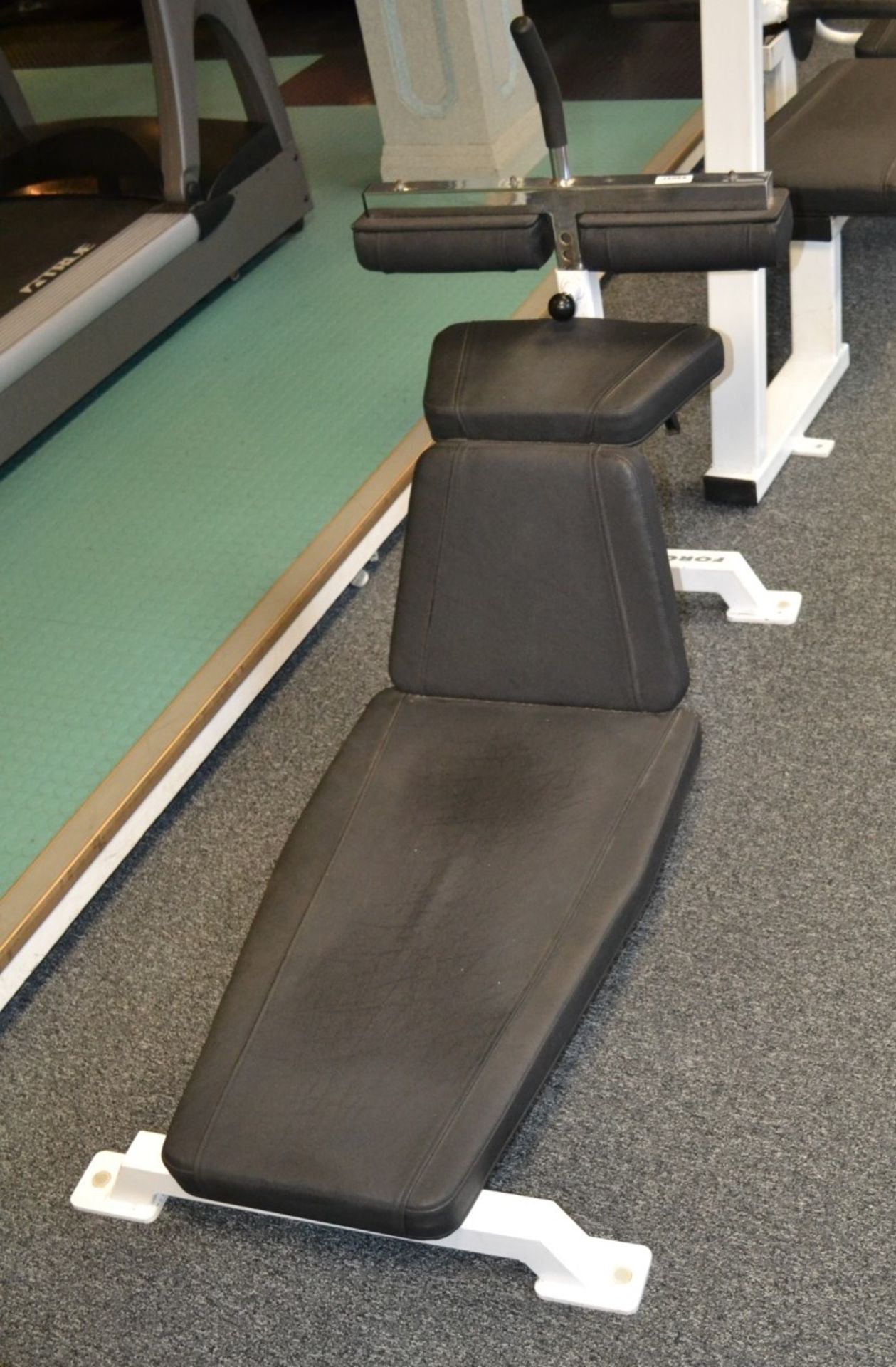 1 x Force Fitness Bench - Dimensions: H80 x W65 x L130 - Ref: J2069/1FG - CL356 - Location: - Image 2 of 2