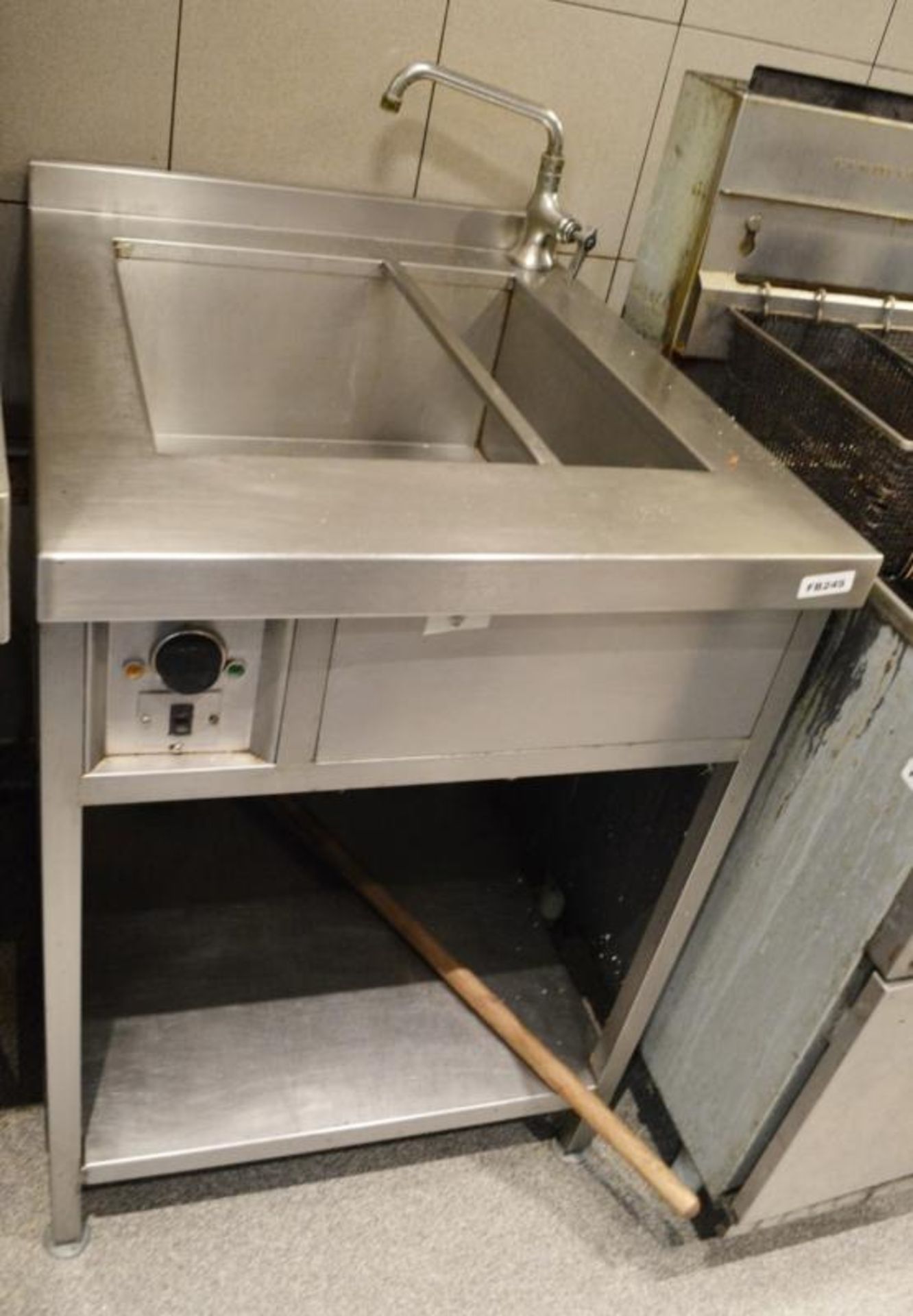 1 x Commercial Stainless Steel Bain Maire Unit - Dimensions: W65 x D75 x H90cm - CL367 - Ref CQ-