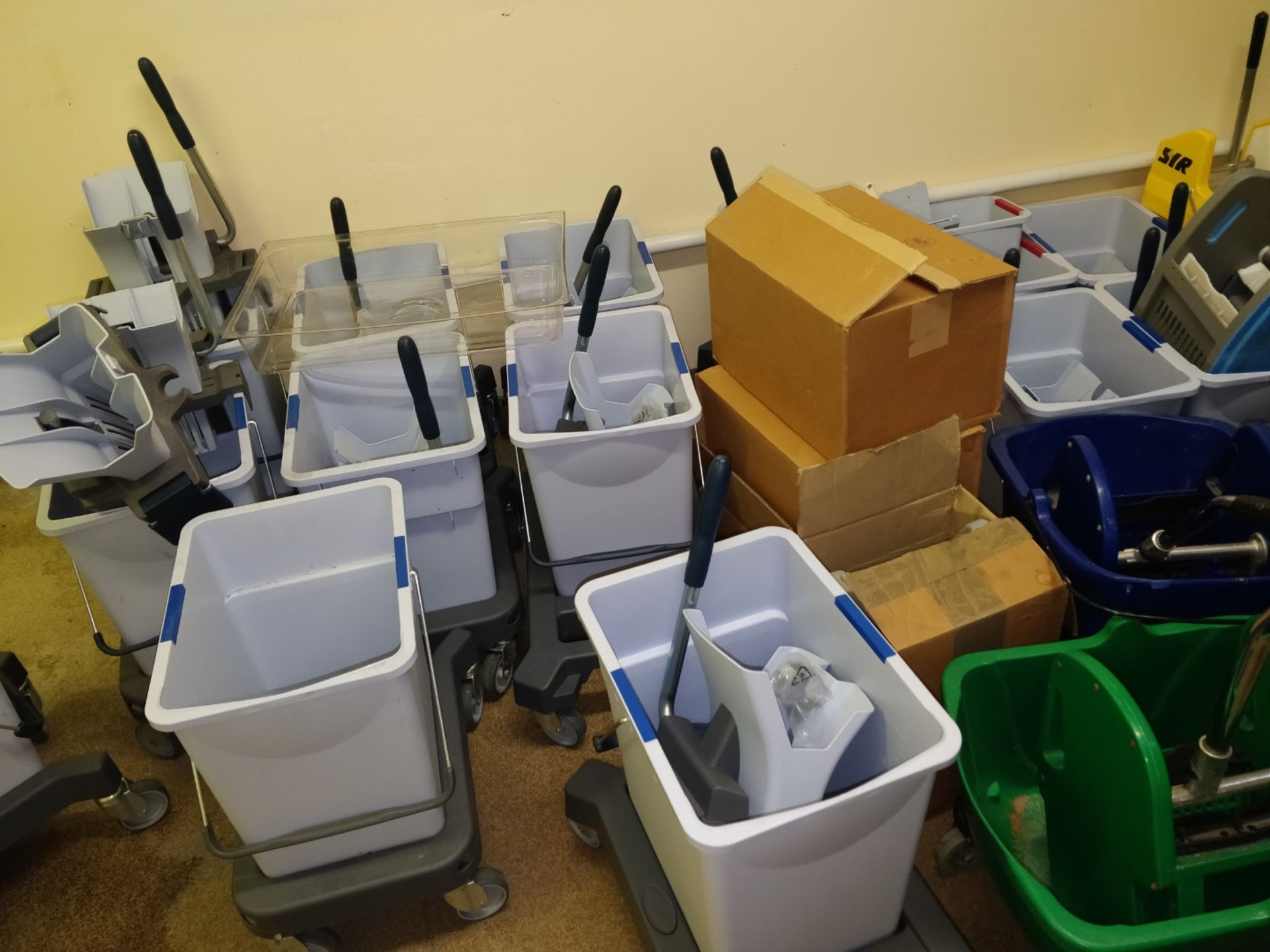 27 x Commercial Mop Buckets With Accessories - Ref B2 CL409 - Location: Wakefield WF16Collections: - Image 4 of 6