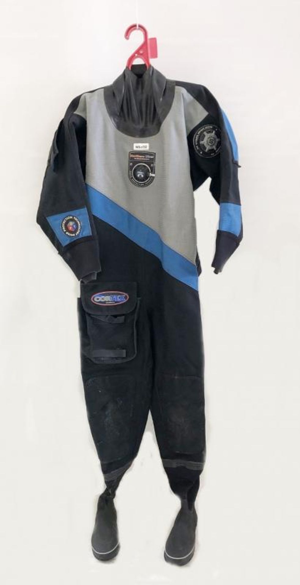 4 x Used Diving Drysuit's - Ref: NS332, NS333, NS343, NS344 - CL349 - Altrincham WA14 - Image 21 of 21