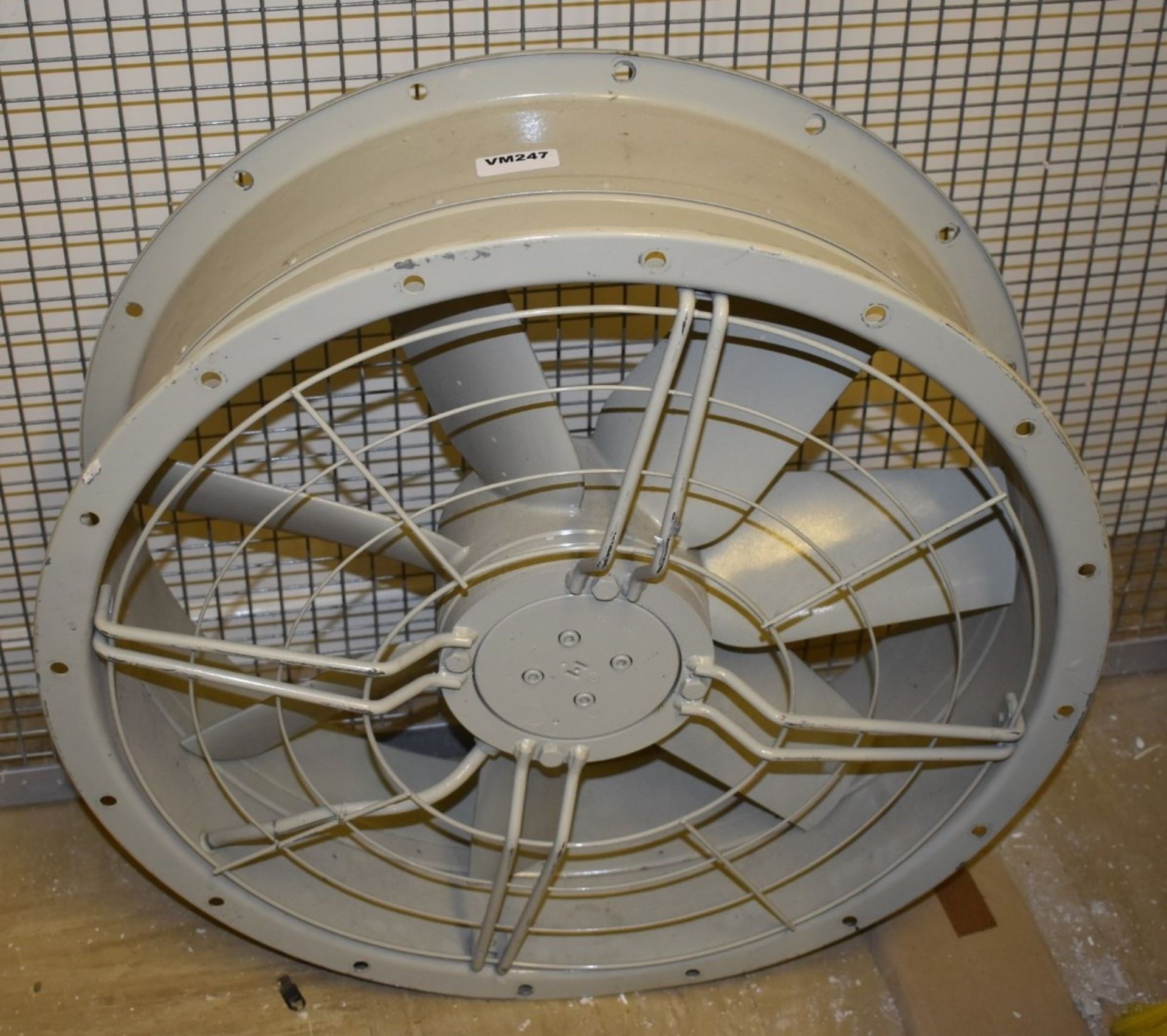 1 x Large Industrial Fan With Enclosure - Diameter 71 cms x Enclosure Depth 22 cms - Ref VM247 - Image 2 of 3