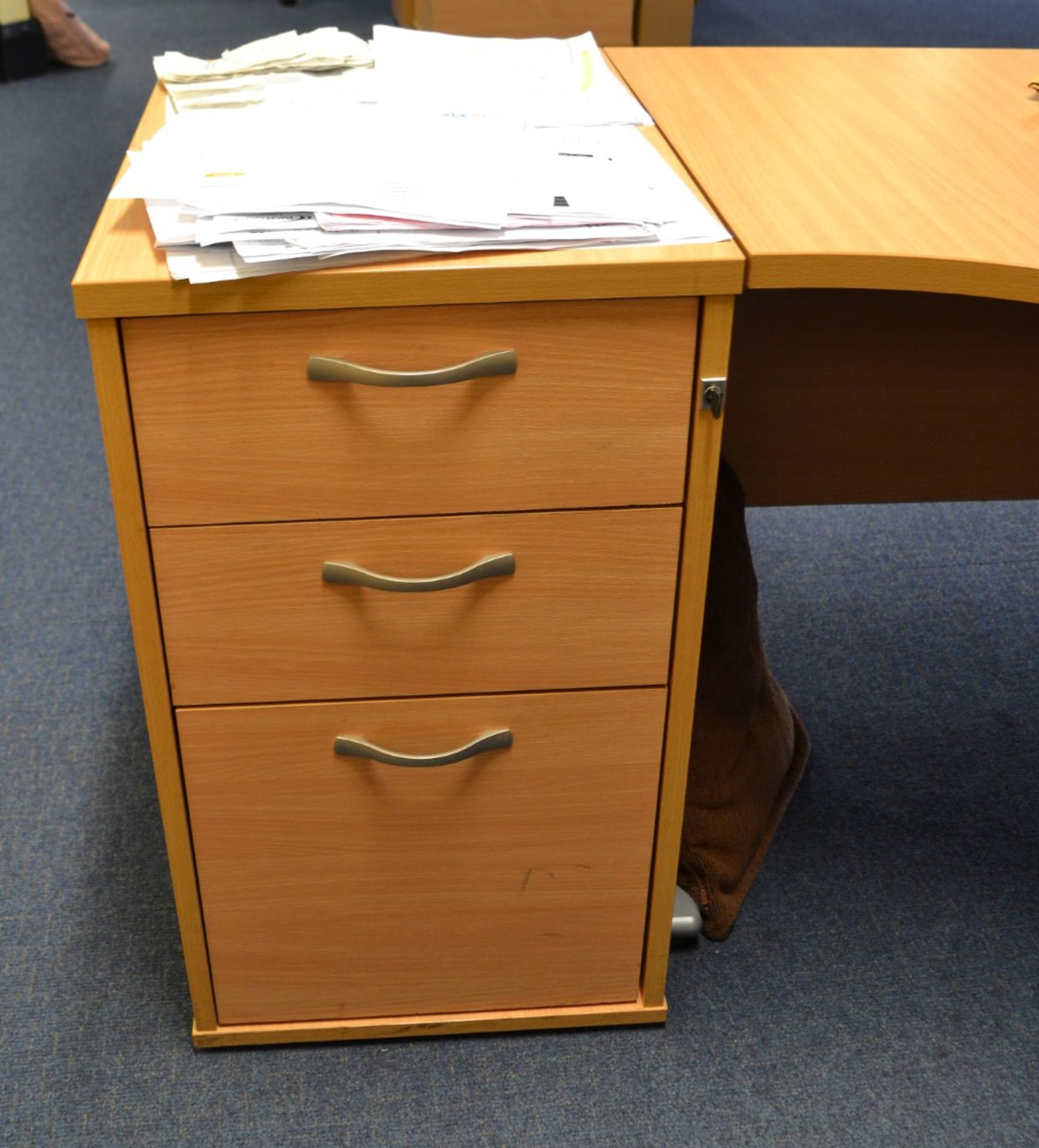 1 x Beech Office Desk Set - Ref: VM394 - CL409 - Location: Wakefield WF16 - Image 5 of 6