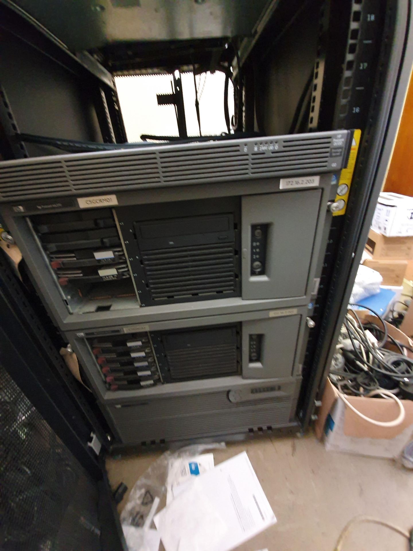 1 x Large HP Server Cabinet With Windows Storage Server and HP ProLiant DL100 G2 - Ref: VM566 - CL40 - Image 10 of 12