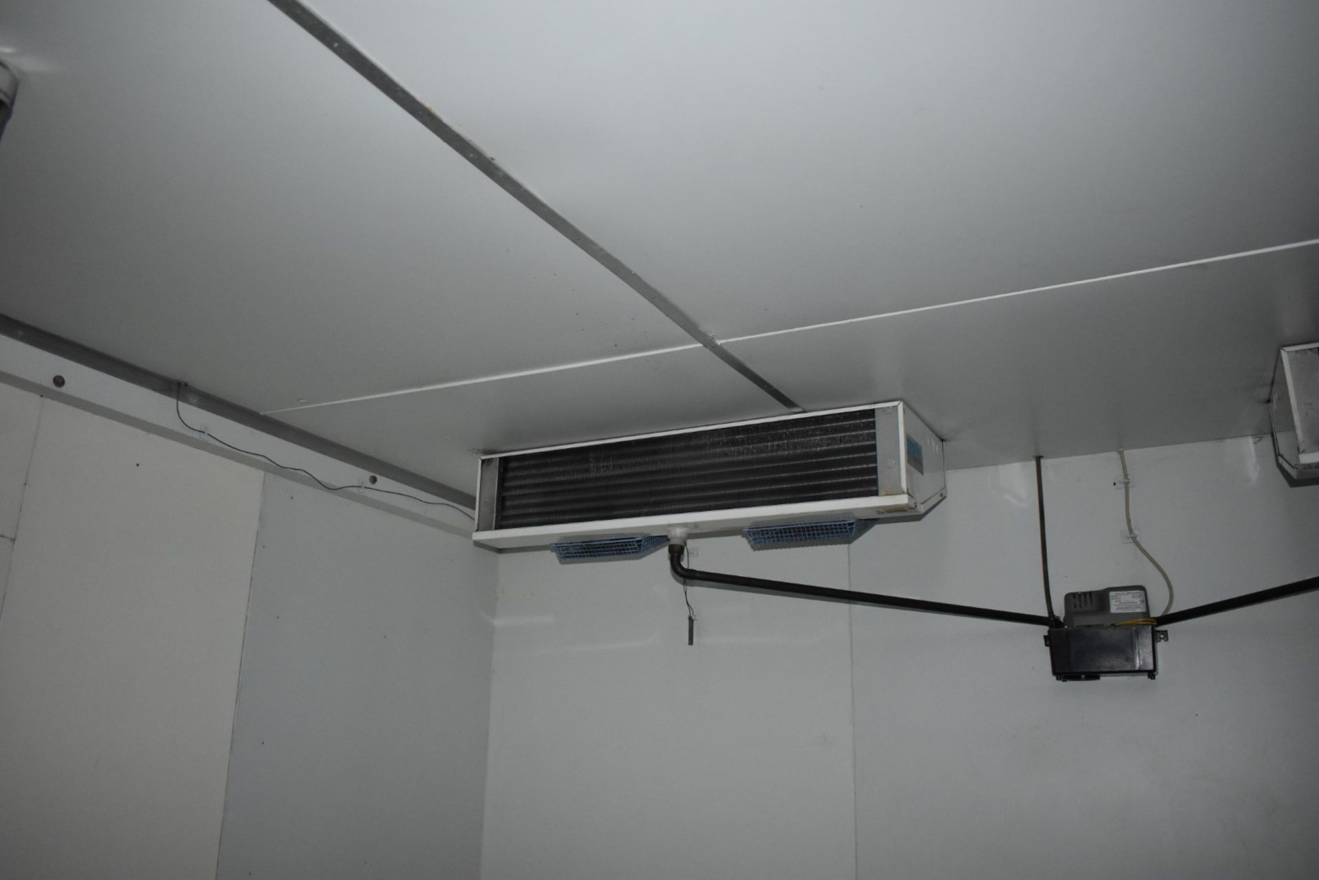 1 x Double Walk-In Refrigerator With External and Integrated Enclosures and Searle Air Coolers - Ref - Image 18 of 33