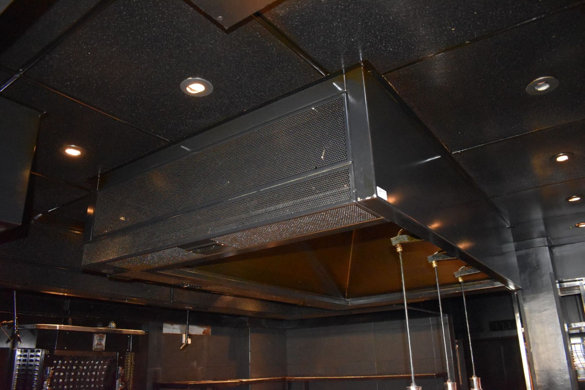 1 x Large Commercial Kitchen Extraction Canopy in Black - CL392 - Ref LD117 1F - Location: London - Image 5 of 11