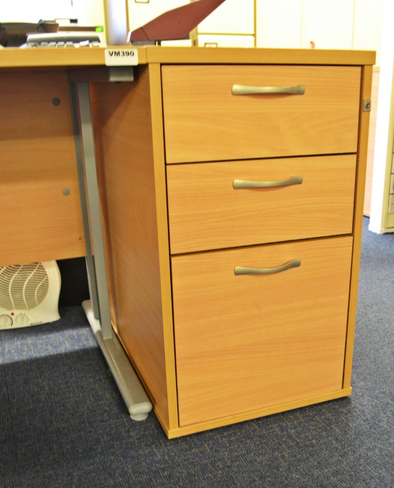 1 x Beech Office Desk And Pedestal - Ref: VM390 - CL409 - Location Wakefield WF16 - Image 4 of 4