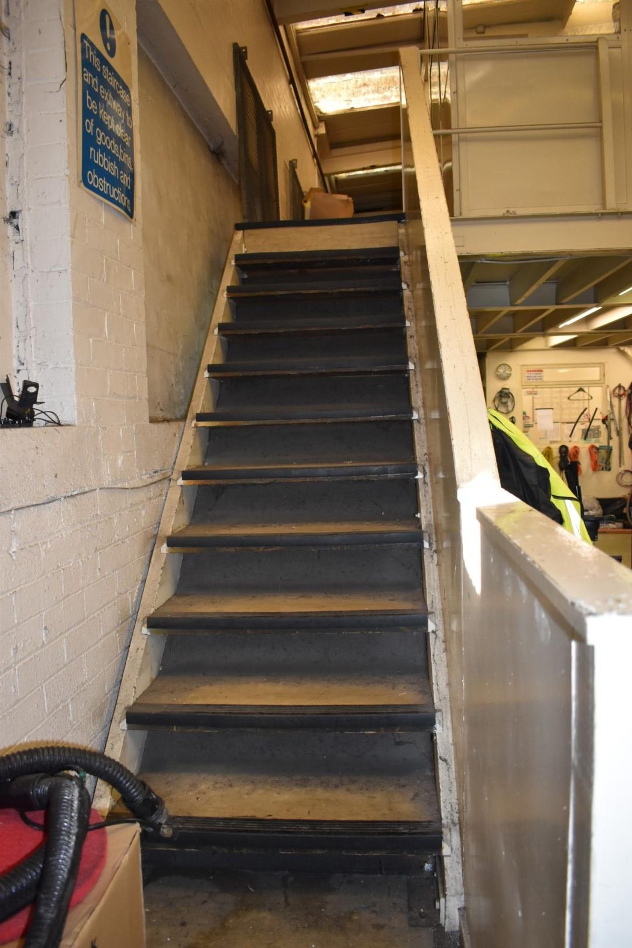 1 x Mezzanine Floor With Top Level Offices / Storage Rooms - H265 / 495 x W500 x D830 x Stair Length - Image 13 of 16