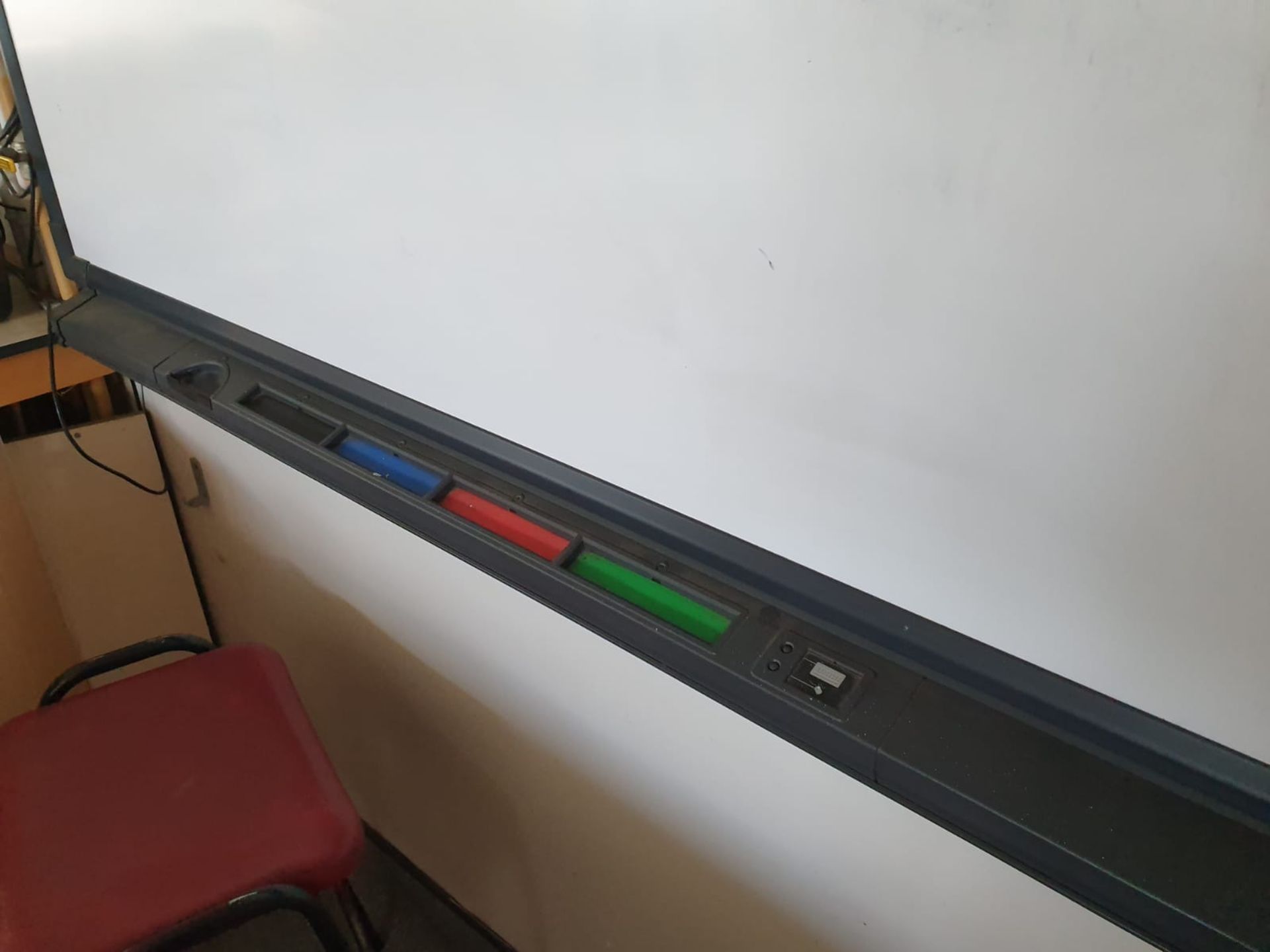 1 x Smart Interactive White Board With Speakers - Large Size - CL499 - Location: Borehamwood - Image 3 of 5