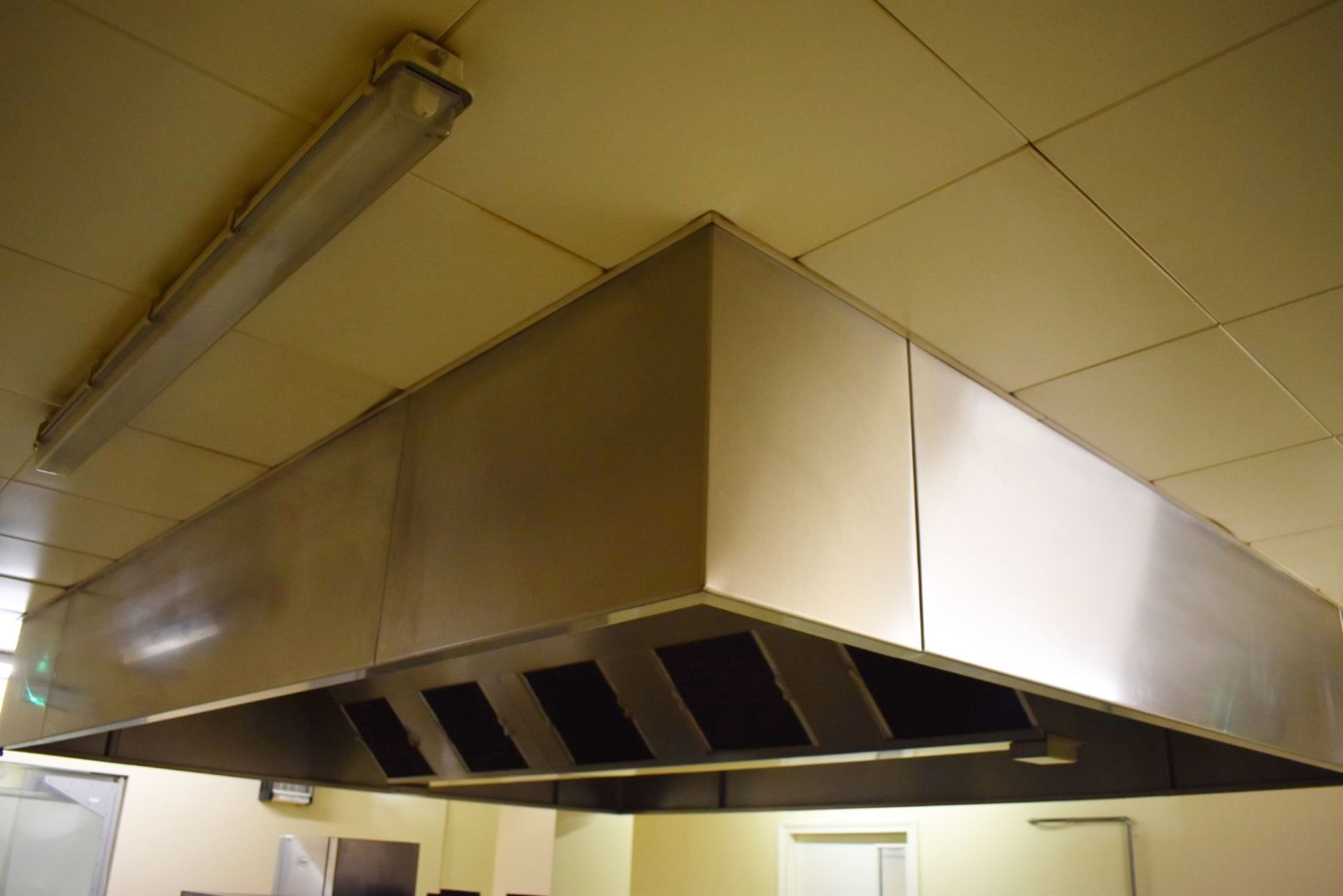 1 x Commerical Kitchen Ceiling Mounted Extractor Hood - Stainless Steel - Breaks into Multiple Parts - Image 3 of 17