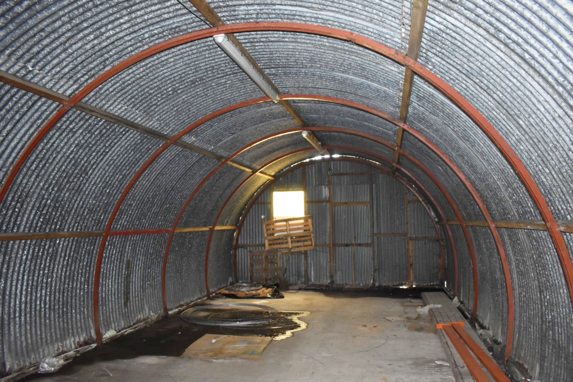 1 x Quonset Storage Building With Hinged Doors - Lightweight Steel Structure - H318 x L1110 x W500 - Image 3 of 9