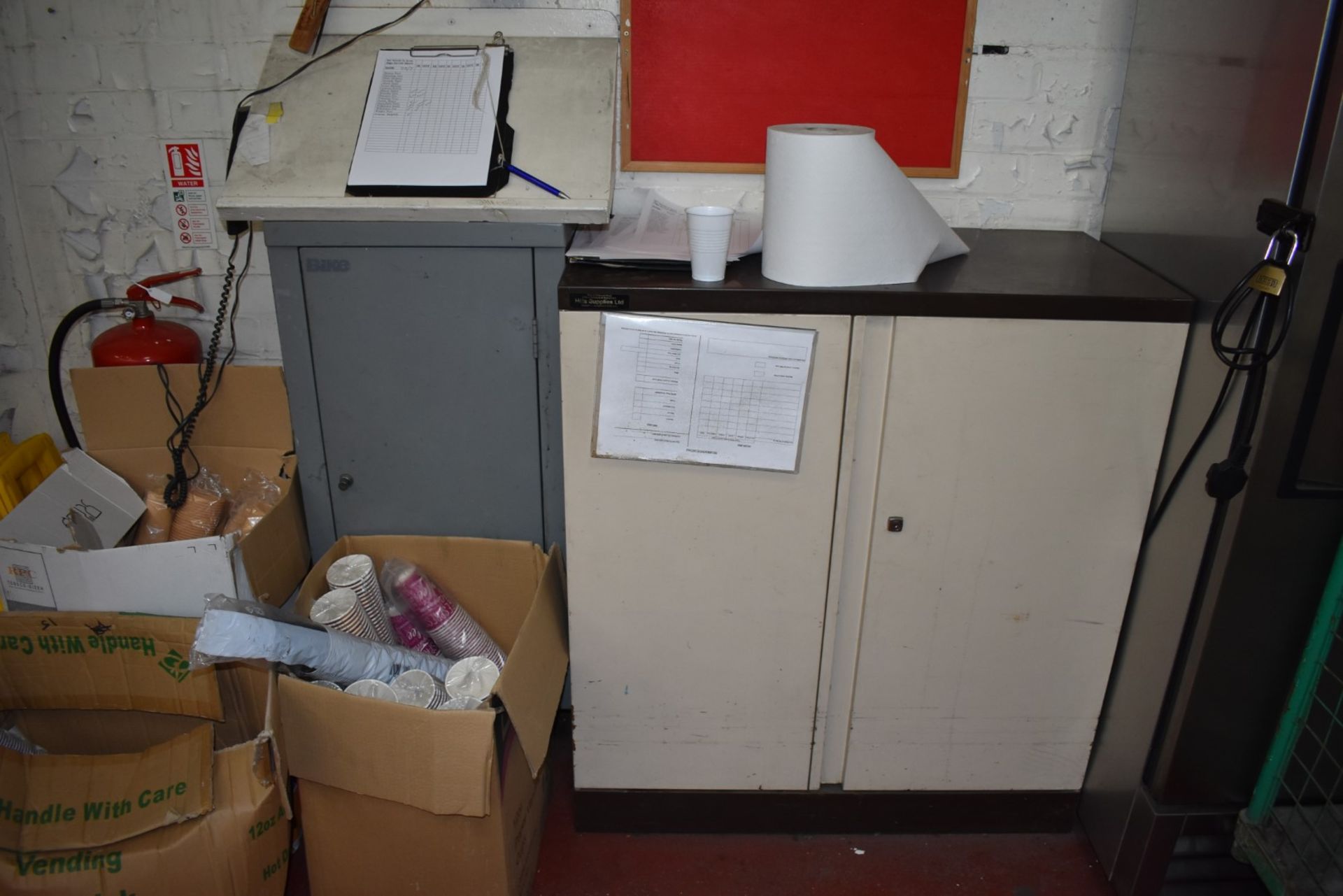 1 x Assorted Lot of Office Furniture - Includes Two Desks, 1 x Table, 1 x Filing Cabinet and 2 x - Image 3 of 3