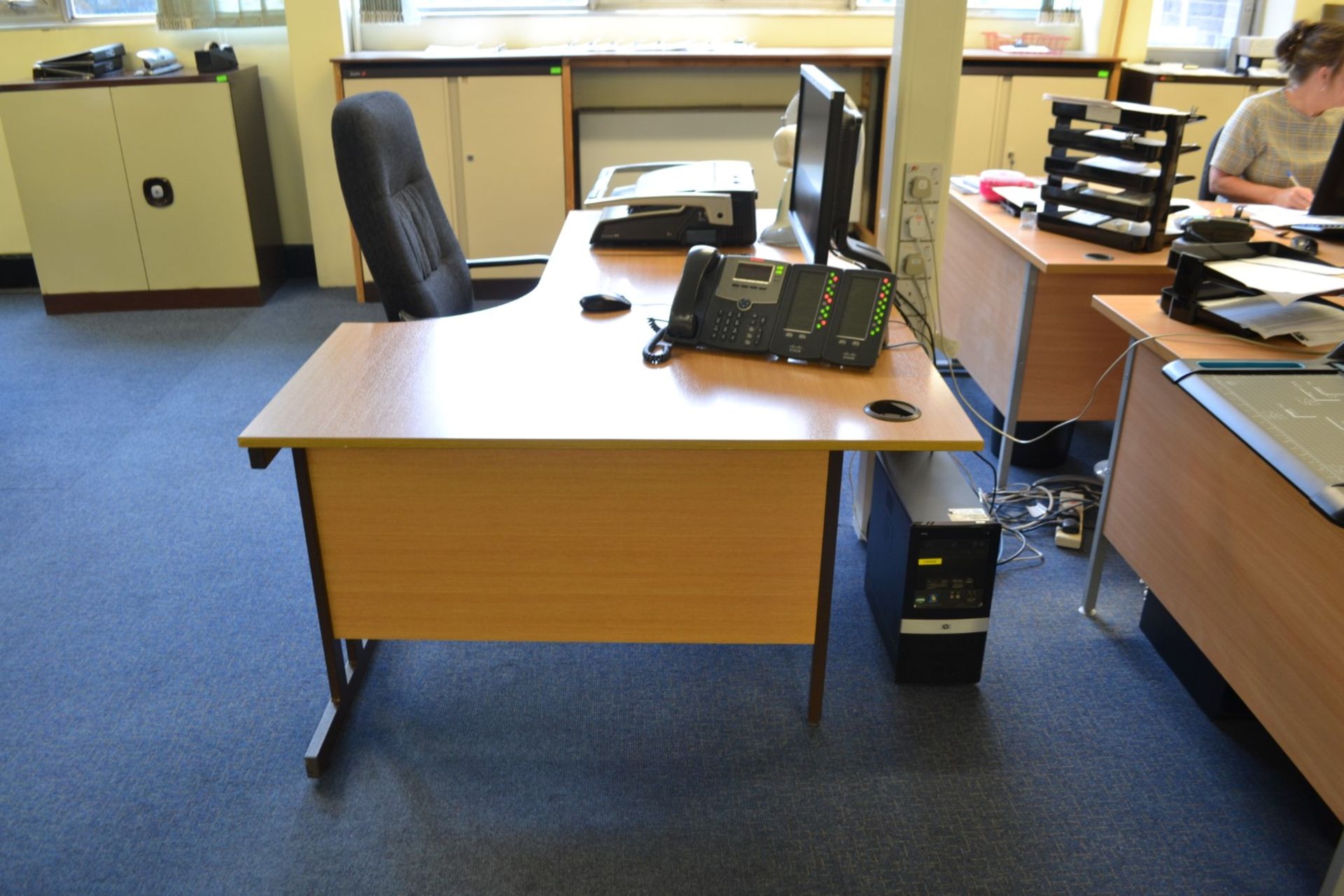 1 x Beech Office Desk - Ref: VM393 - CL409 - Location: Wakefield WF16 - Image 5 of 5