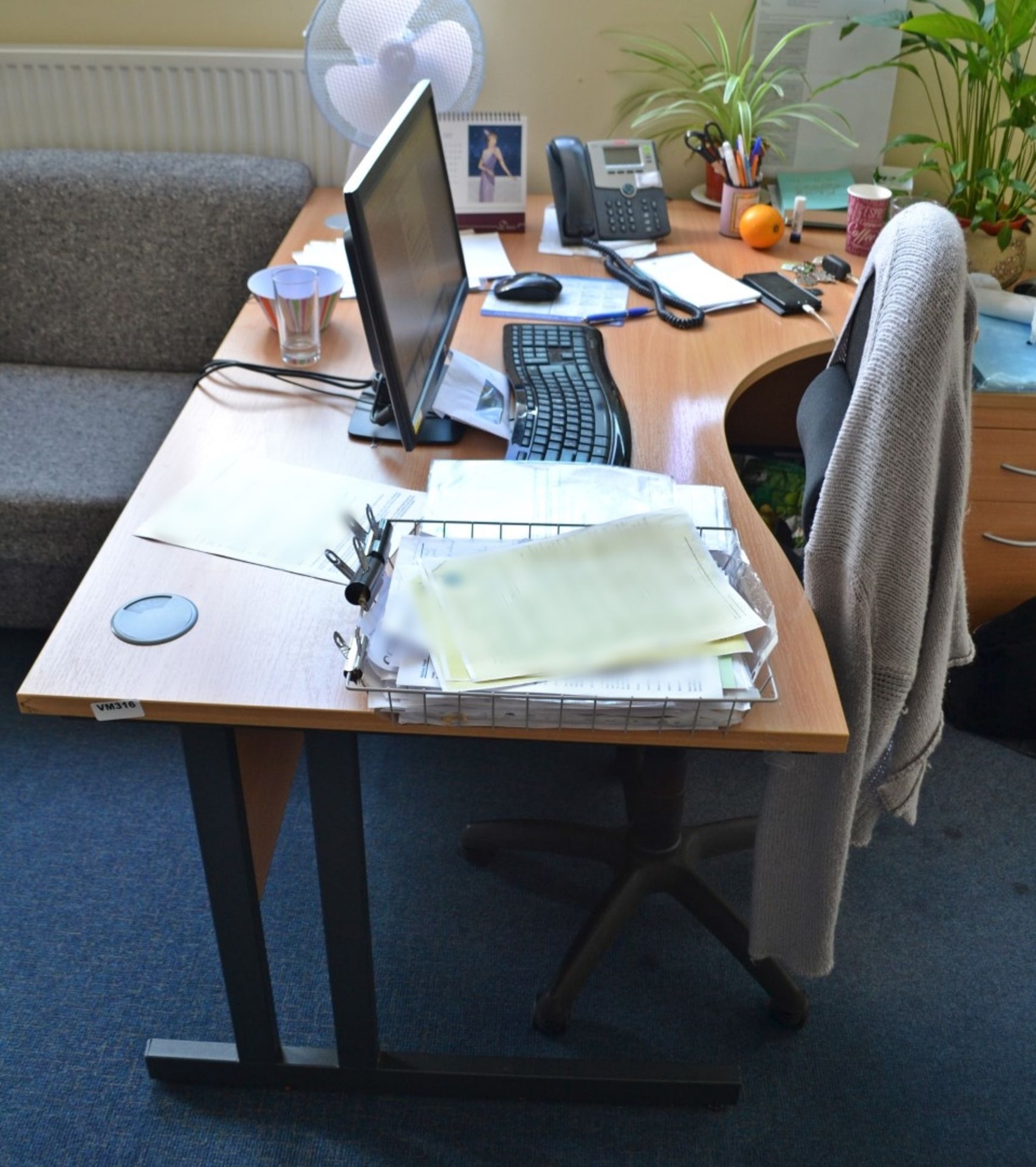 1 x Office Desk And Matching Pedestal Finished In Beech - Ref: VM316 - CL409 - Location: WF16 - Image 2 of 5