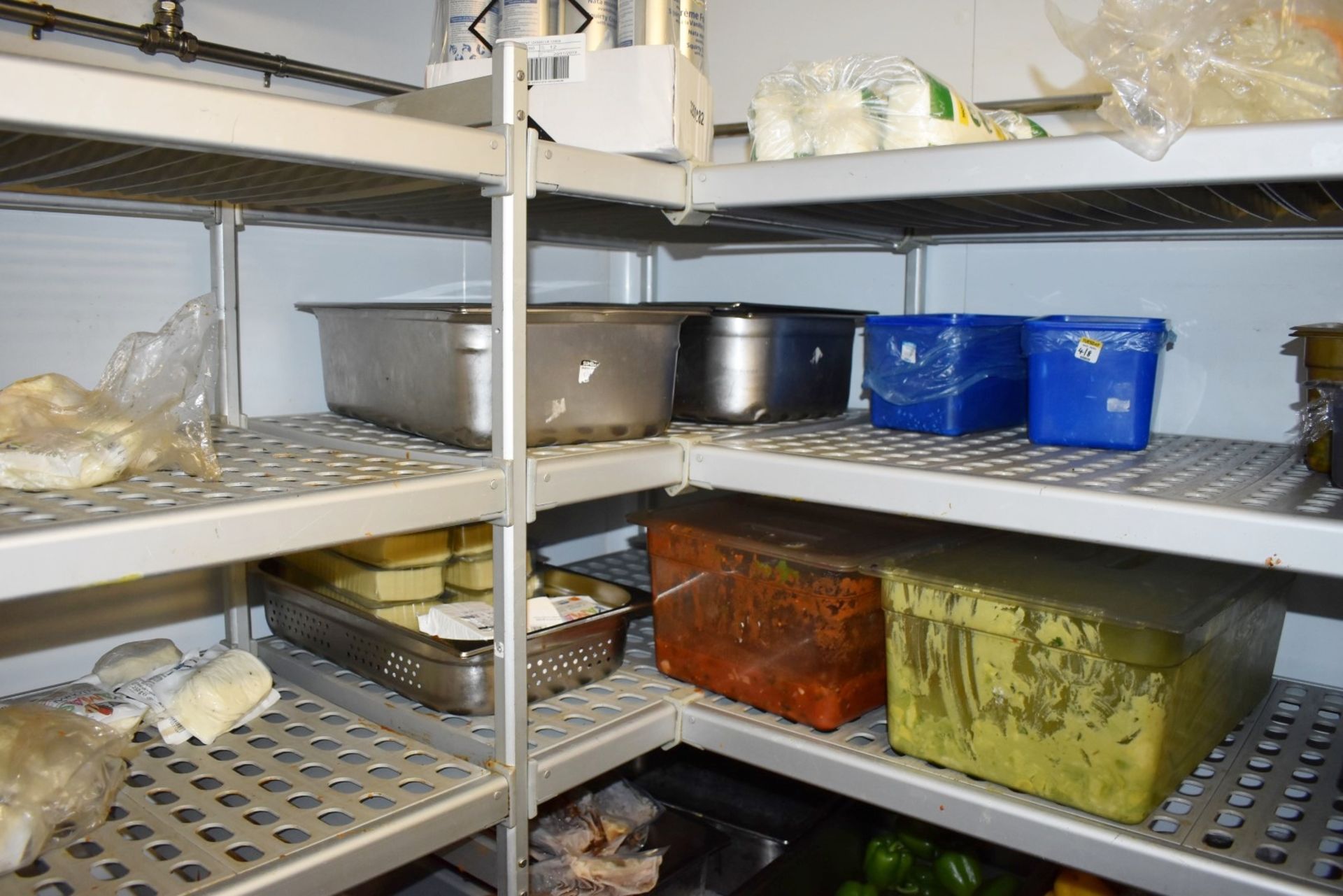 L-Shaped Cold / Freezer Room Shelving