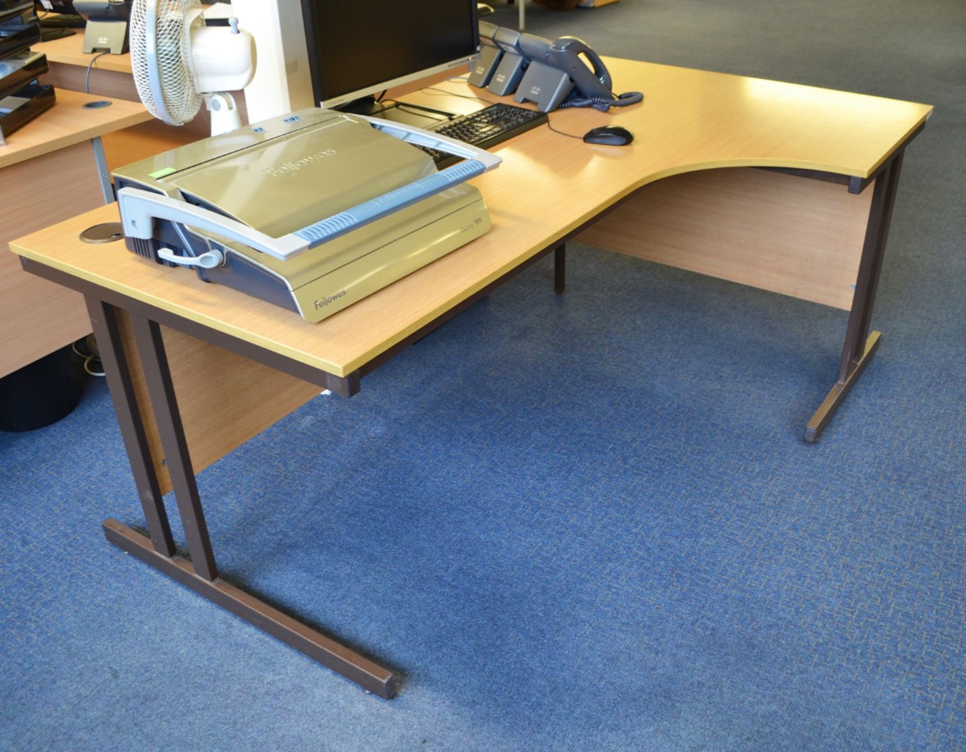 1 x Beech Office Desk - Ref: VM393 - CL409 - Location: Wakefield WF16 - Image 2 of 5