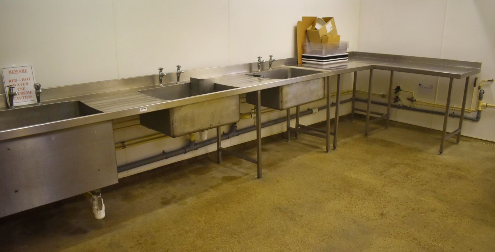1 x Stainless Steel Wash Station With Two Wash Basins and One EWB Boiling Water Basin - Approx 18