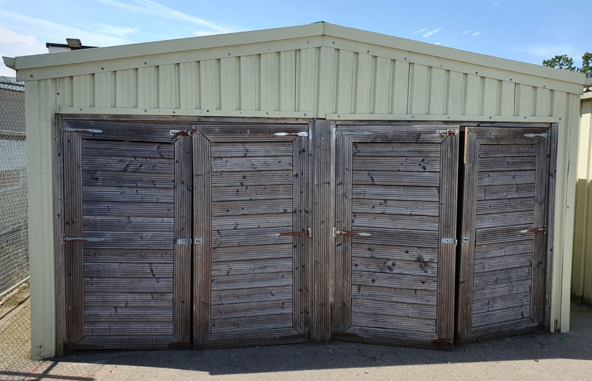 1 x Large Steel Storage Shed Container With Four Wooden Folding Doors - Approx Dimensions 5M x 5M