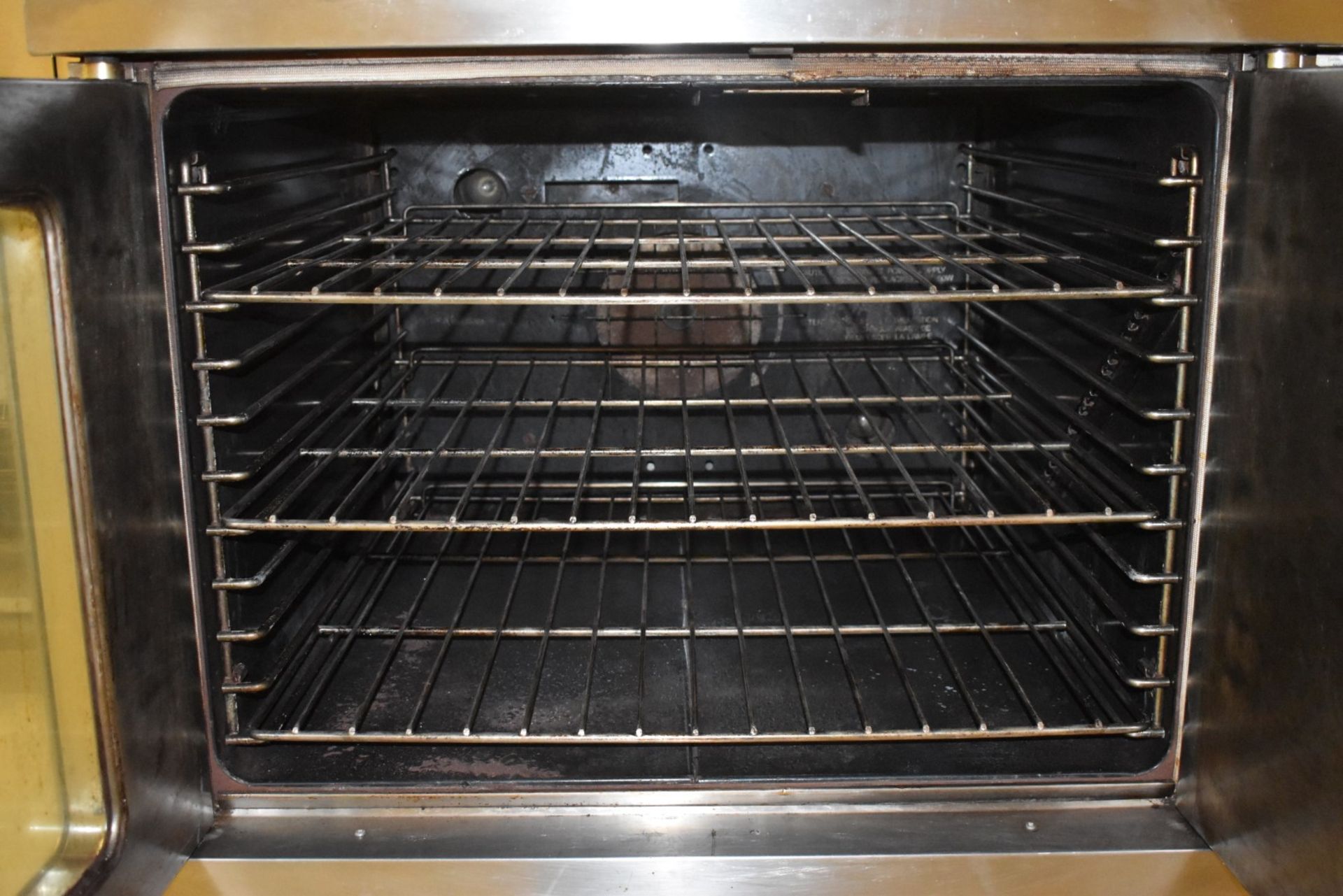 1 x Garland TG4 Convection Gas Oven - Ref VM177 B2 - H150 x W101 x D106 cms - CL409 - Location: - Image 6 of 9