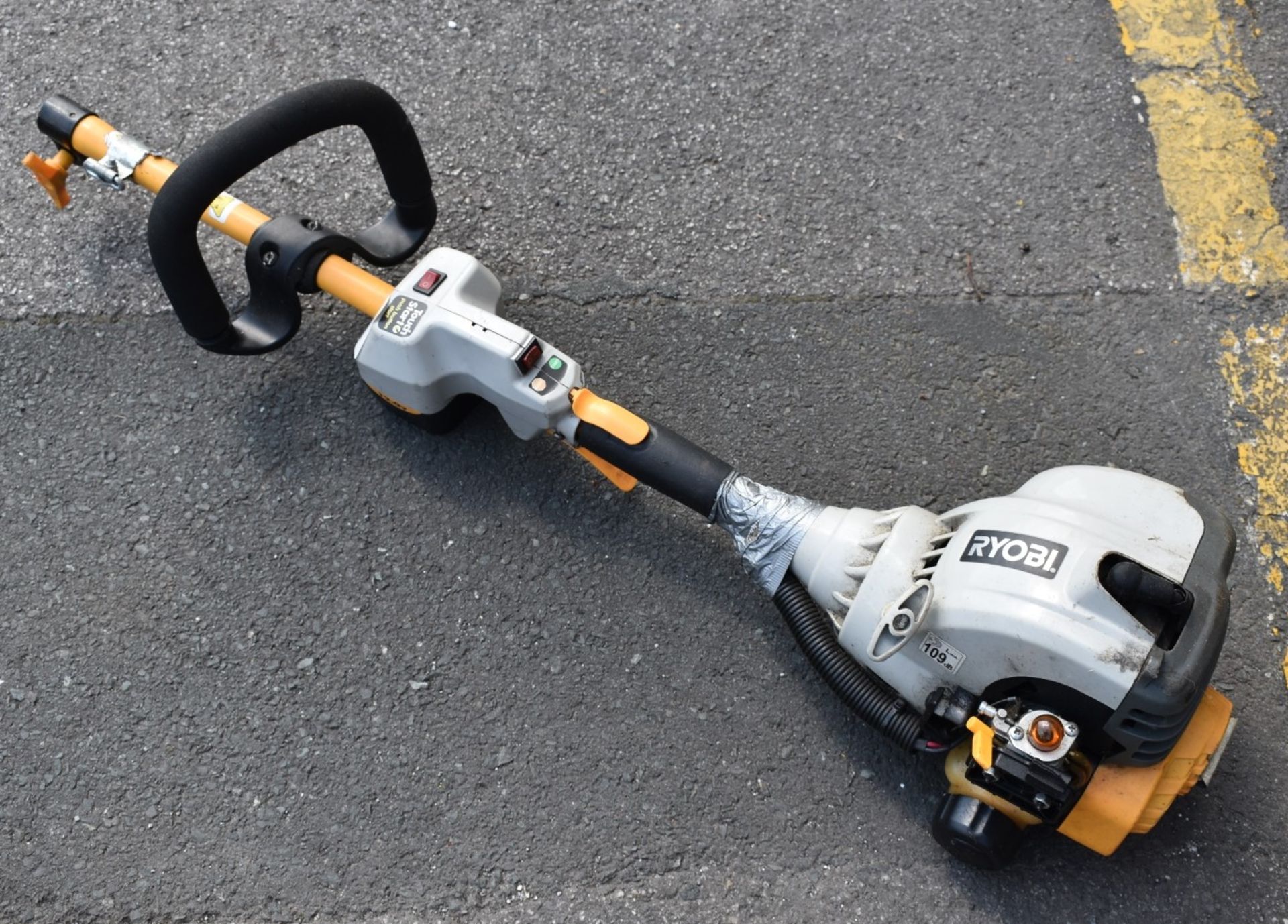 1 x Ryobi RLT30CET Push Start Petrol Hedge Trimmer Ref VM120 B2 - CL409 - Location: Wakefield WF16 - Image 2 of 6