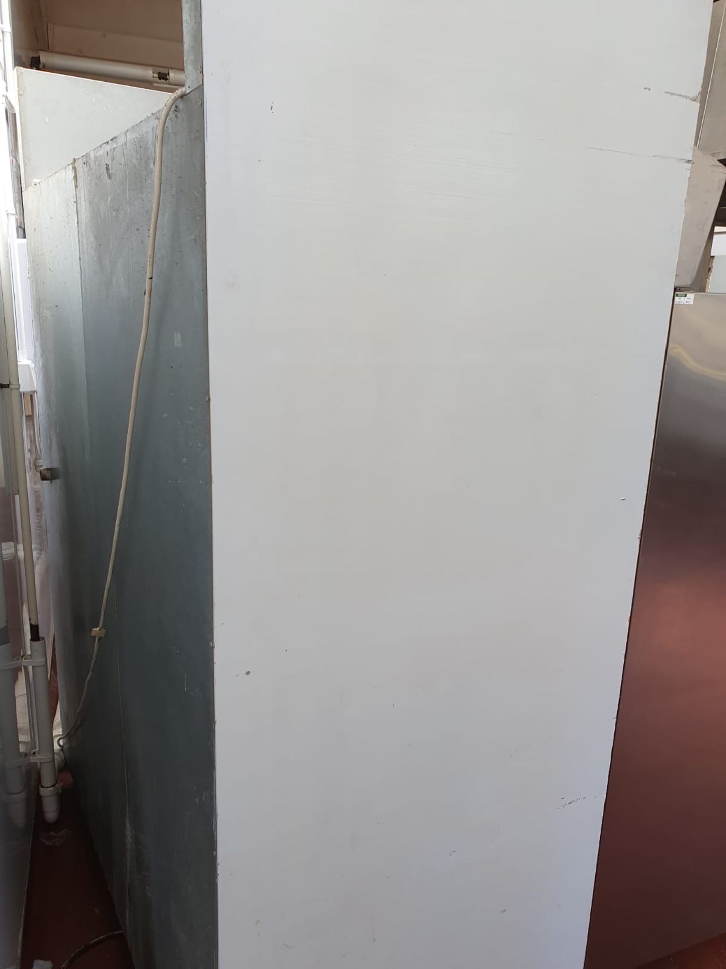 1 x True Single Door Visual Deck Merchandise Display Refrigerator - CL499 - Location: Borehamwood - Image 2 of 3