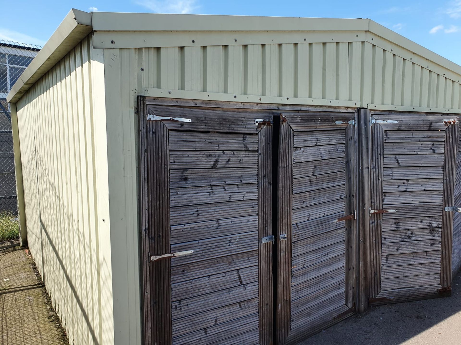 1 x Large Steel Storage Shed Container With Four Wooden Folding Doors - Approx Dimensions 5M x 5M - Image 11 of 16