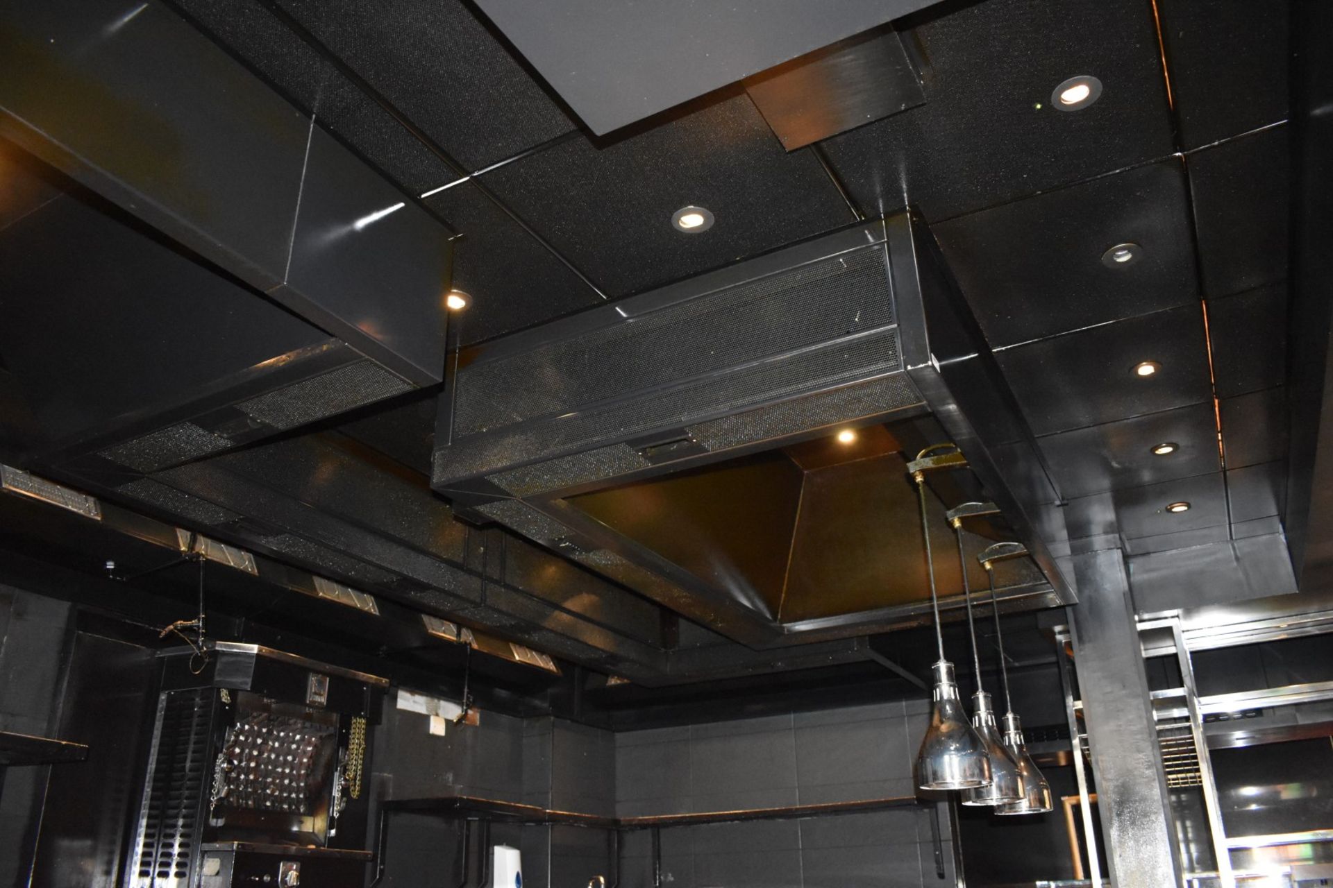 1 x Large Commercial Kitchen Extraction Canopy in Black - CL392 - Ref LD117 1F - Location: London - Image 8 of 11