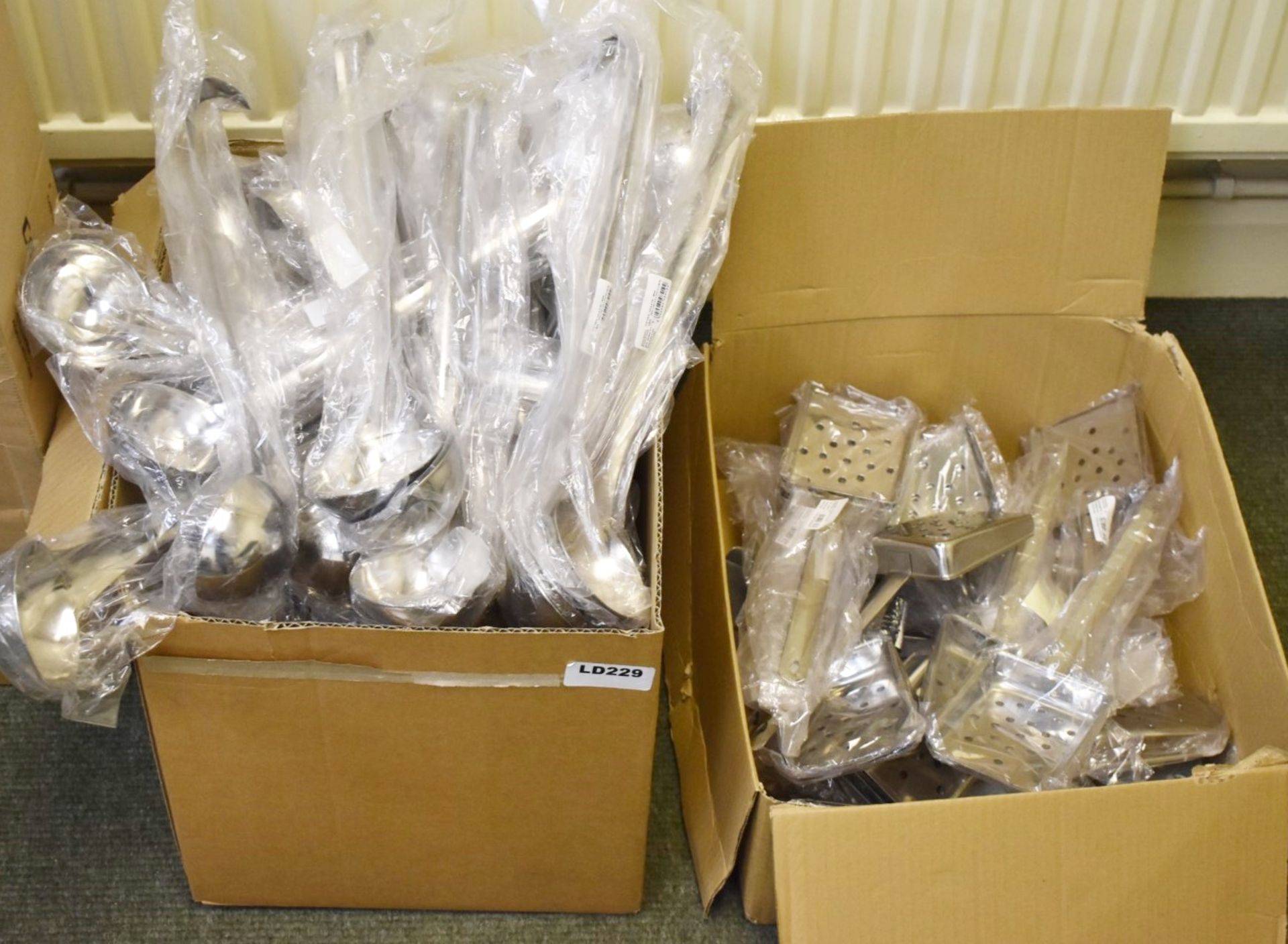 Approx 70 x Stainless Steel Chip Scoops and Soup Ladles - Brand New - Ref LD229 B2 - CL409 - - Bild 2 aus 4