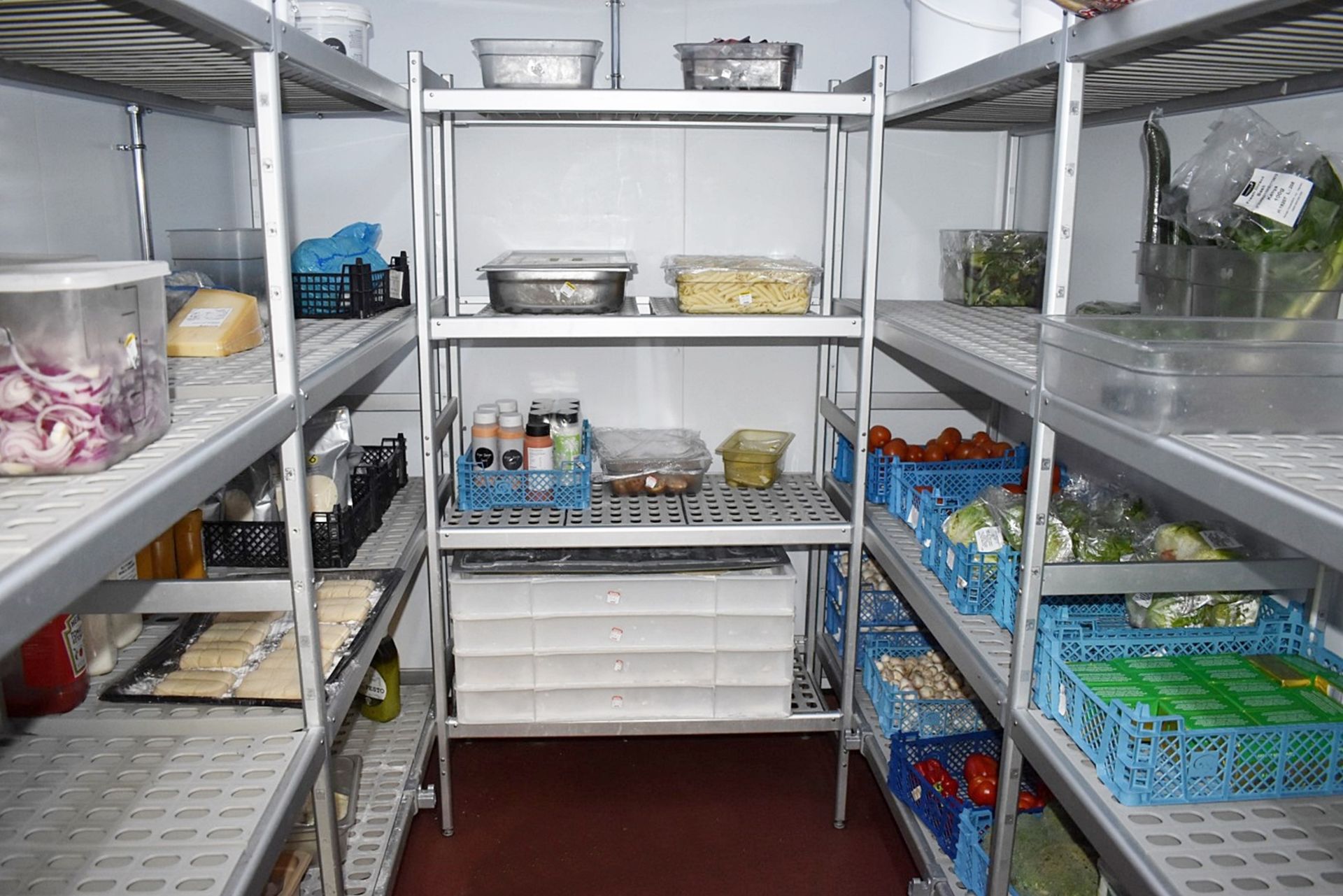 1 x Lot of Cold Room Shelving With U Shaped Configuration - H172 x W180 x D276 cms - Ref FE156 -