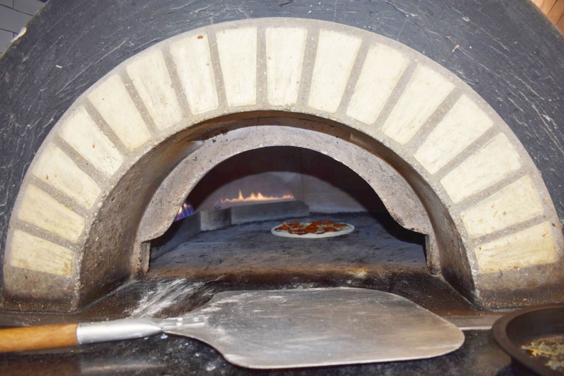 1 x MAM Firedome Commercial Stone Baked Gas Pizza Oven - Made in Italy - Type Modular Fire E - CL499 - Image 2 of 10