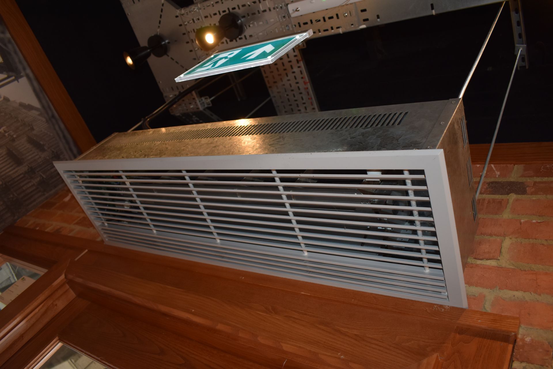 1 x Suspended 1 Meter Deck Fan / Heater - Ideal For Over Entrance Doors - CL499 - Location: London - Image 2 of 3