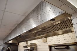 1 x Commercial Stainless Steel Kitchen Extractor Canopy - H50 x W600 x D165 cmsRef FE166 - CL499 -
