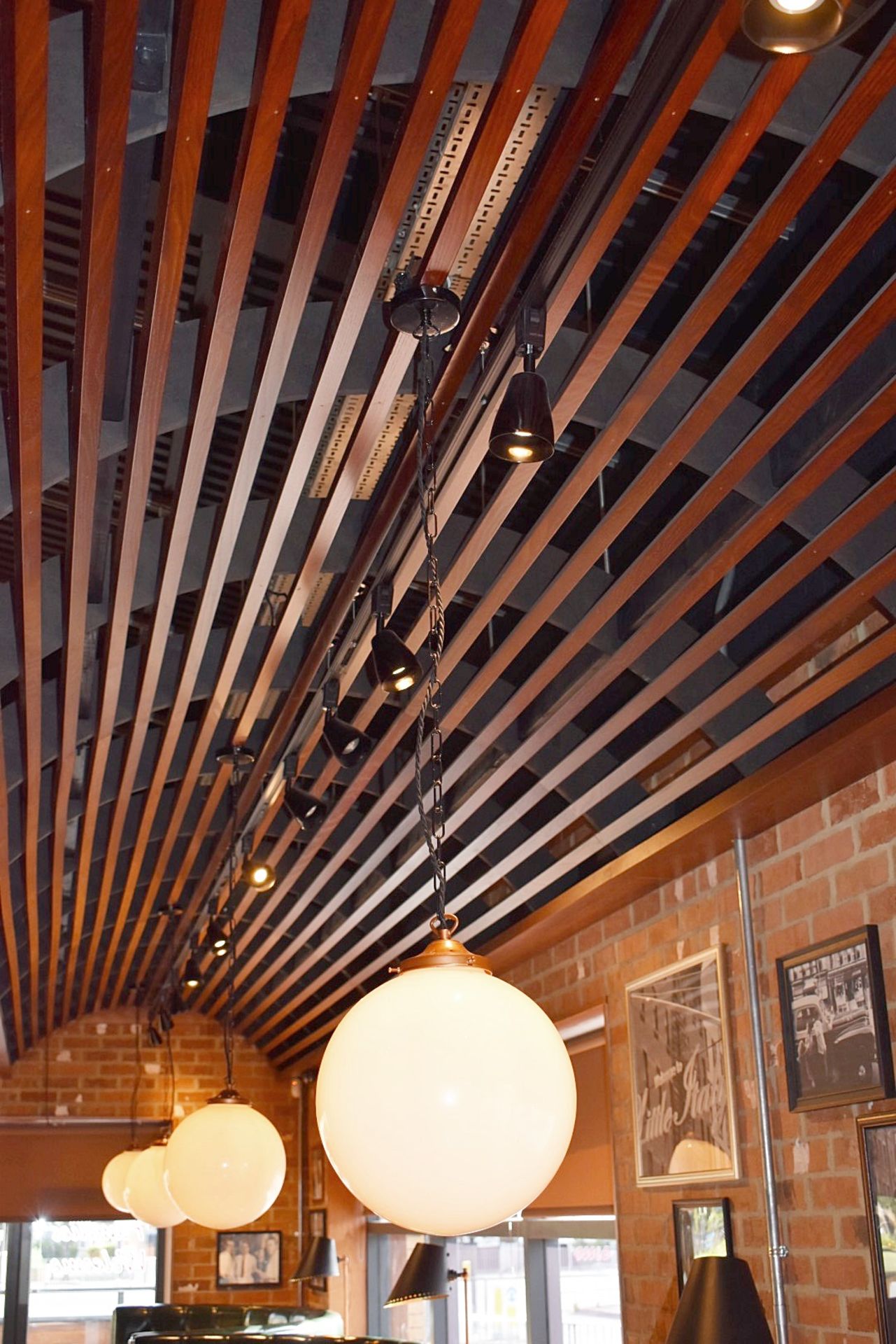 1 x Large Suspended U Shaped Bespoke Slat Ceiling Feature - Approx 30ft in Length - Can Be - Image 4 of 9