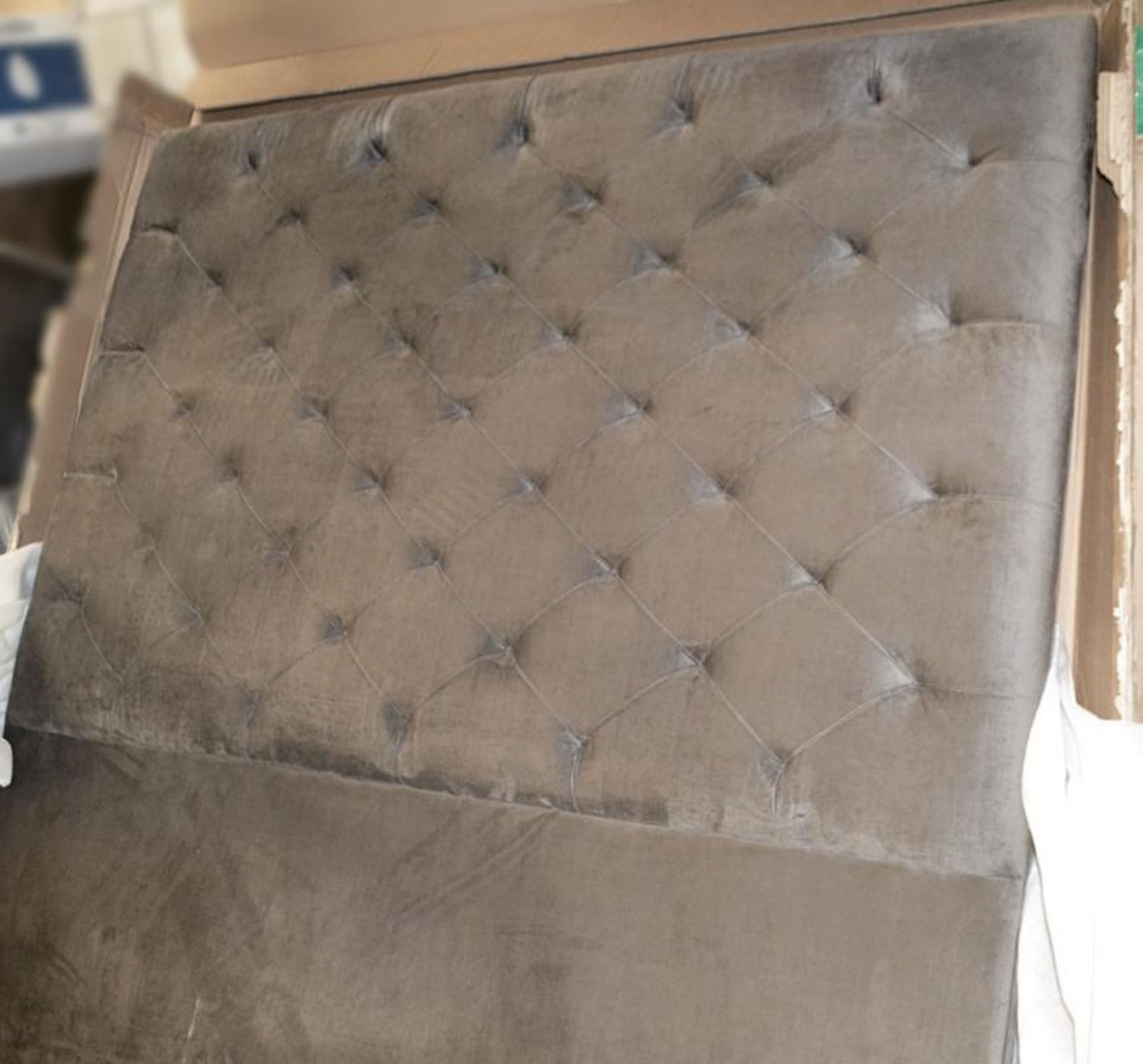 1 x Eichholtz 'Cesare ' Chesterfield-Inspired Upholstered Headboard In A Granite Grey Velvet - Dime - Image 6 of 10
