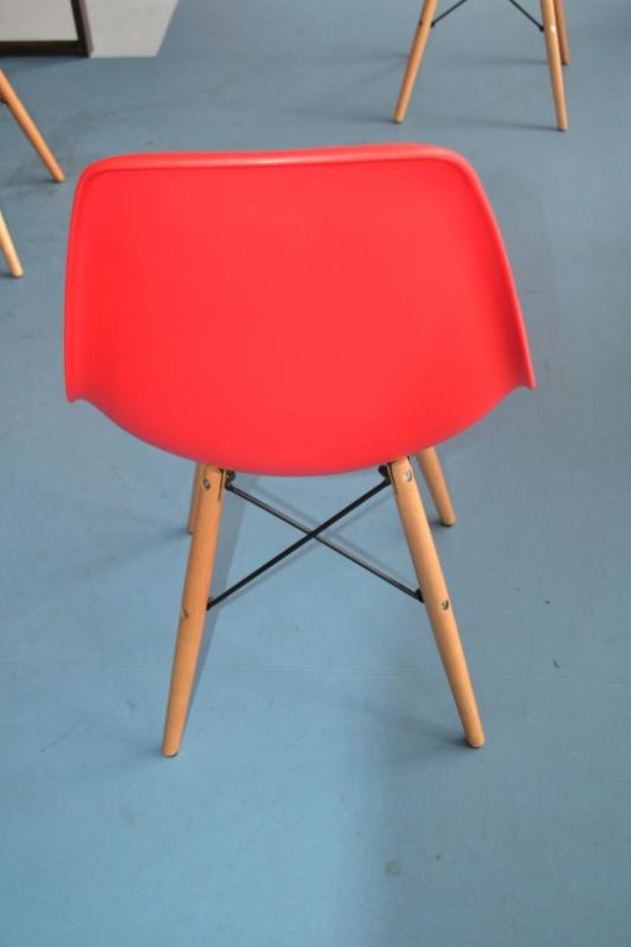 12 x Children's Red and Orange Charles and Ray Eames Style Shell Chairs - CL425 - Location: Altrinch - Image 8 of 9