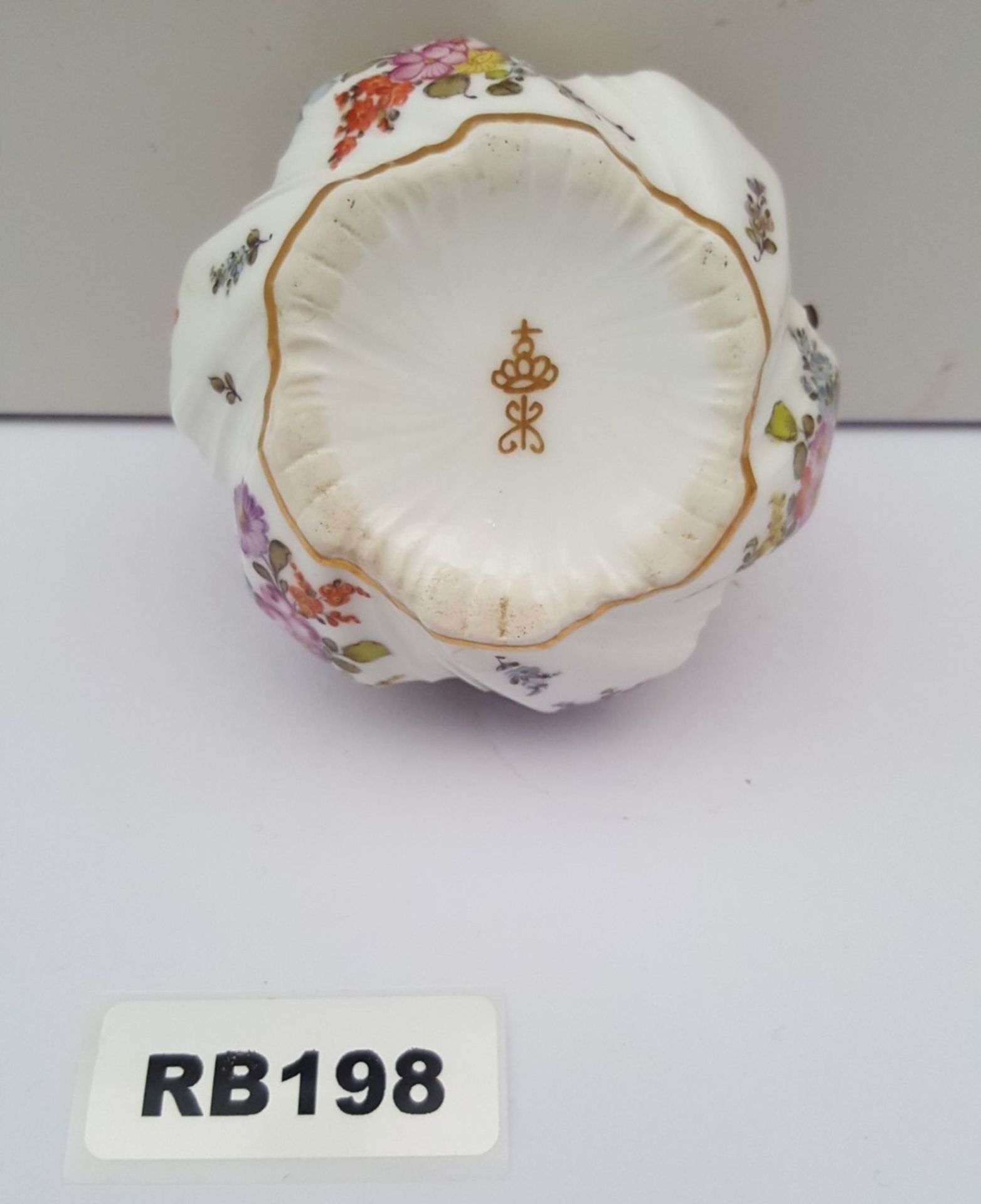 1 x VINTAGE FLOWER DESIGN PORCELAIN JEWELLERY POT - Ref RB198 I - Image 4 of 4