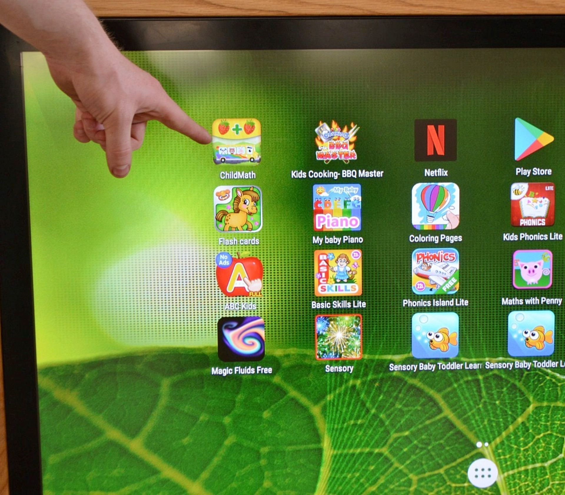1 x SHARP 40” Touchscreen Interactive Nursery Table - Removed From A Working Nursery Environment - Image 5 of 11
