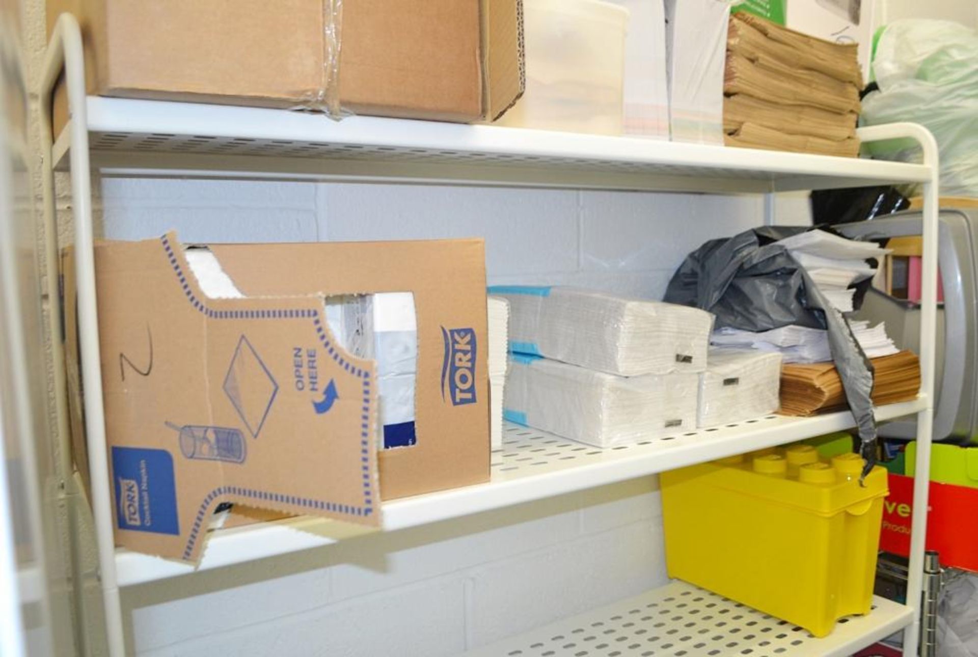 4 x Storage Shelving Racks - CL425 - Location: Altrincham WA14 Storage Room - Used in Good Condition - Bild 12 aus 14
